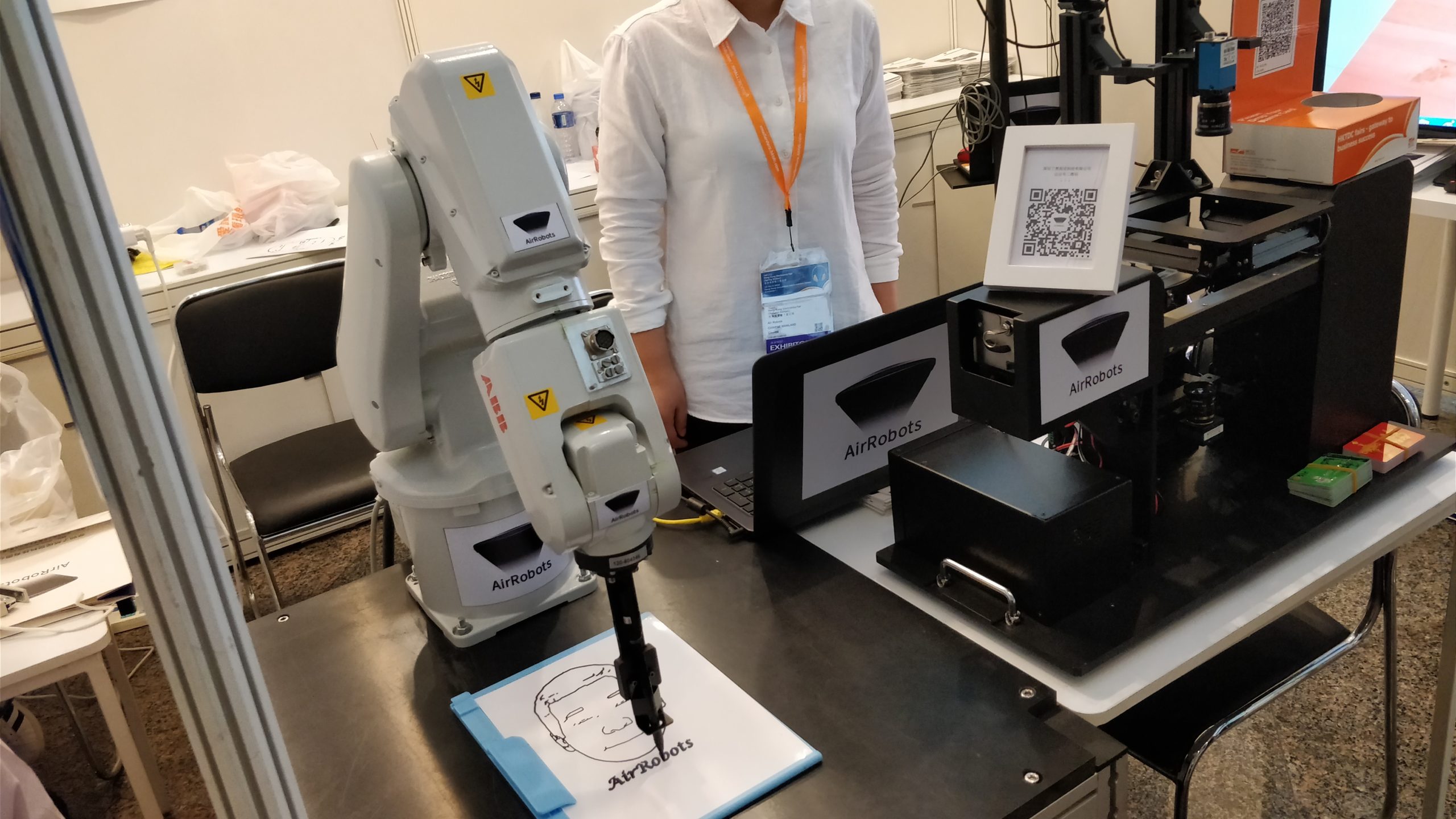 【香港秋季電子展 2017】Air Robots