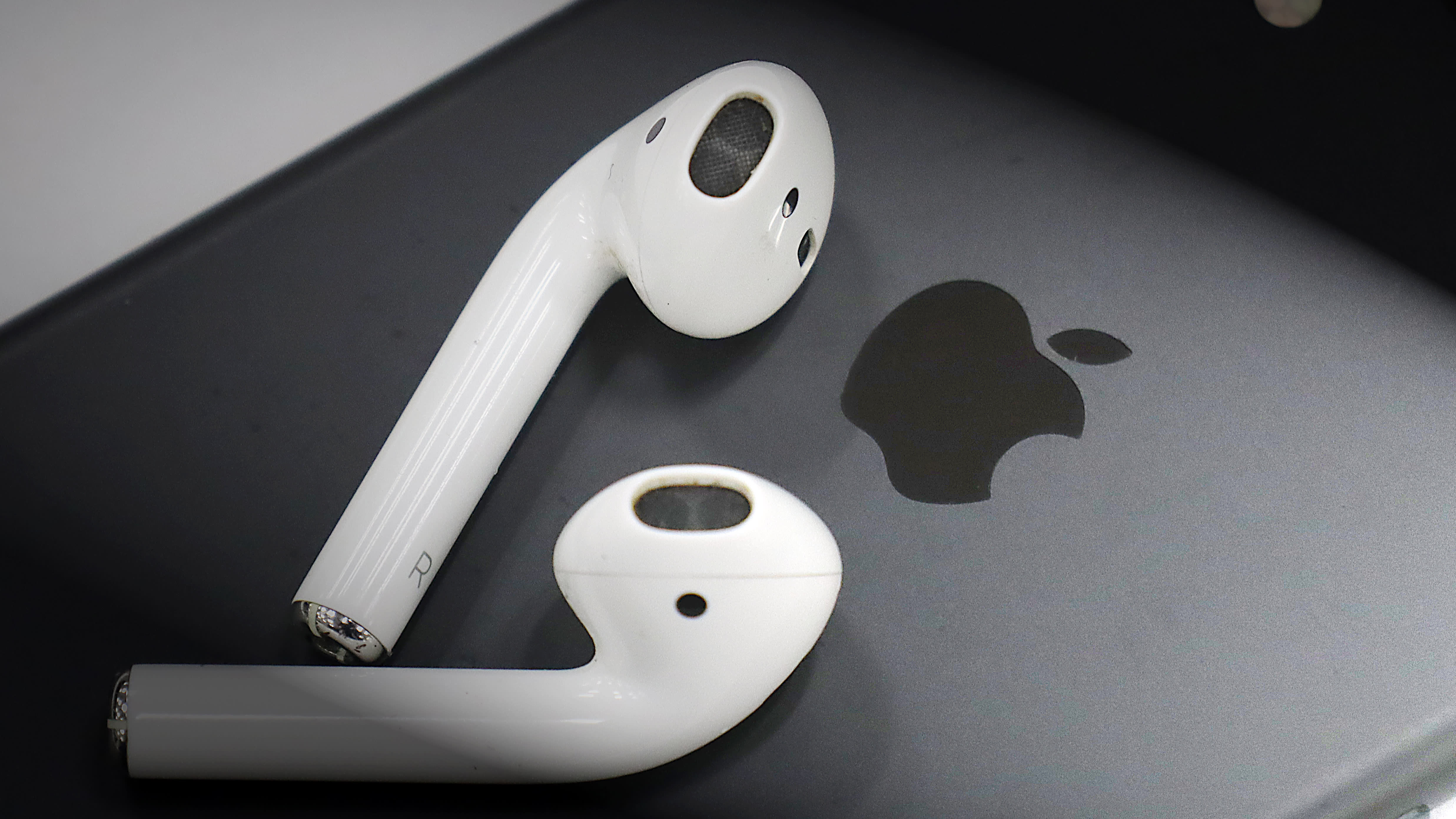 AirPods 同 AirPods Max 傳明年先會有 USB-C 插口