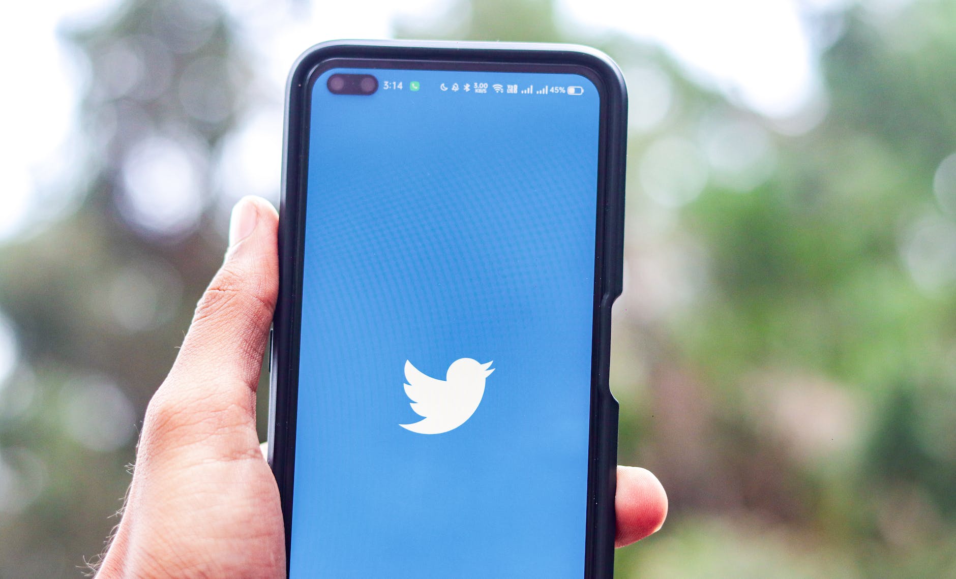 Twitter美國廣告收入跌幅高達59%啊！