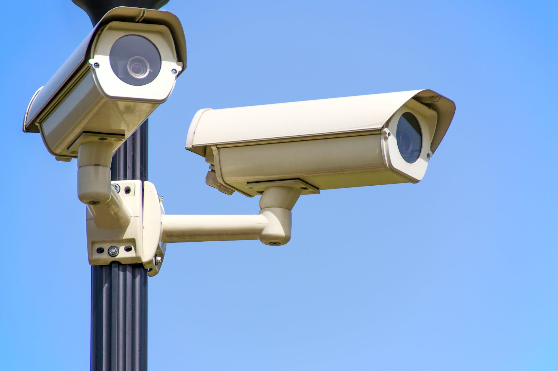如何選擇工廠用的 IP Camera？