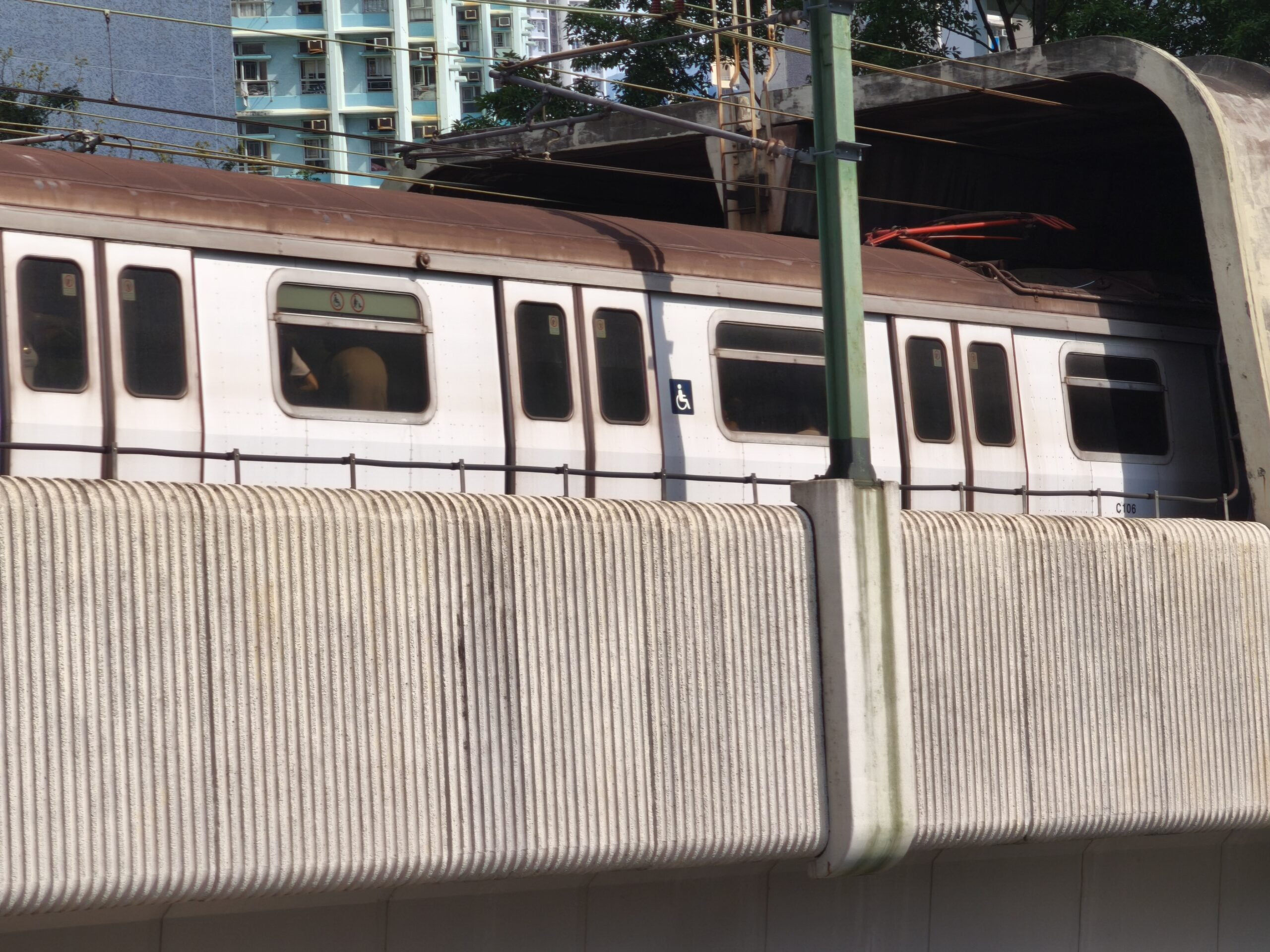 14T Pro 実拍:港鐵列車