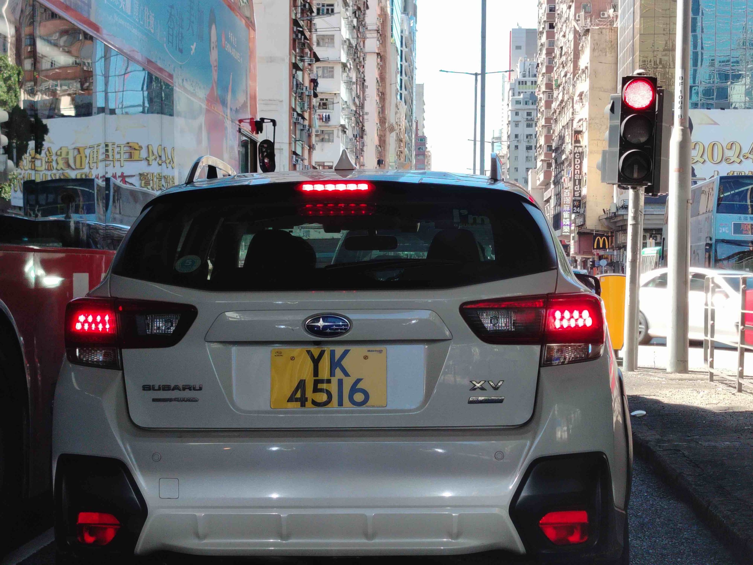 X9c実撮影:街景の車の後部