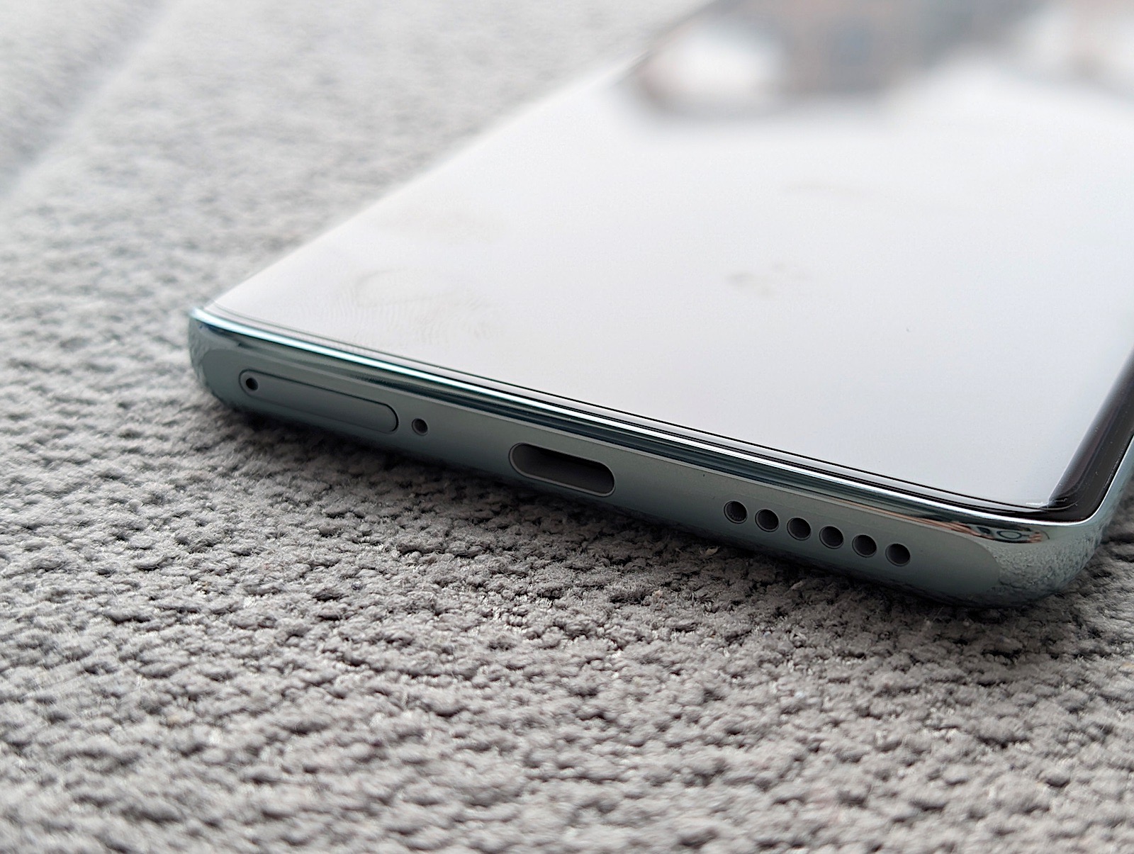 Note 14 Pro 機底
