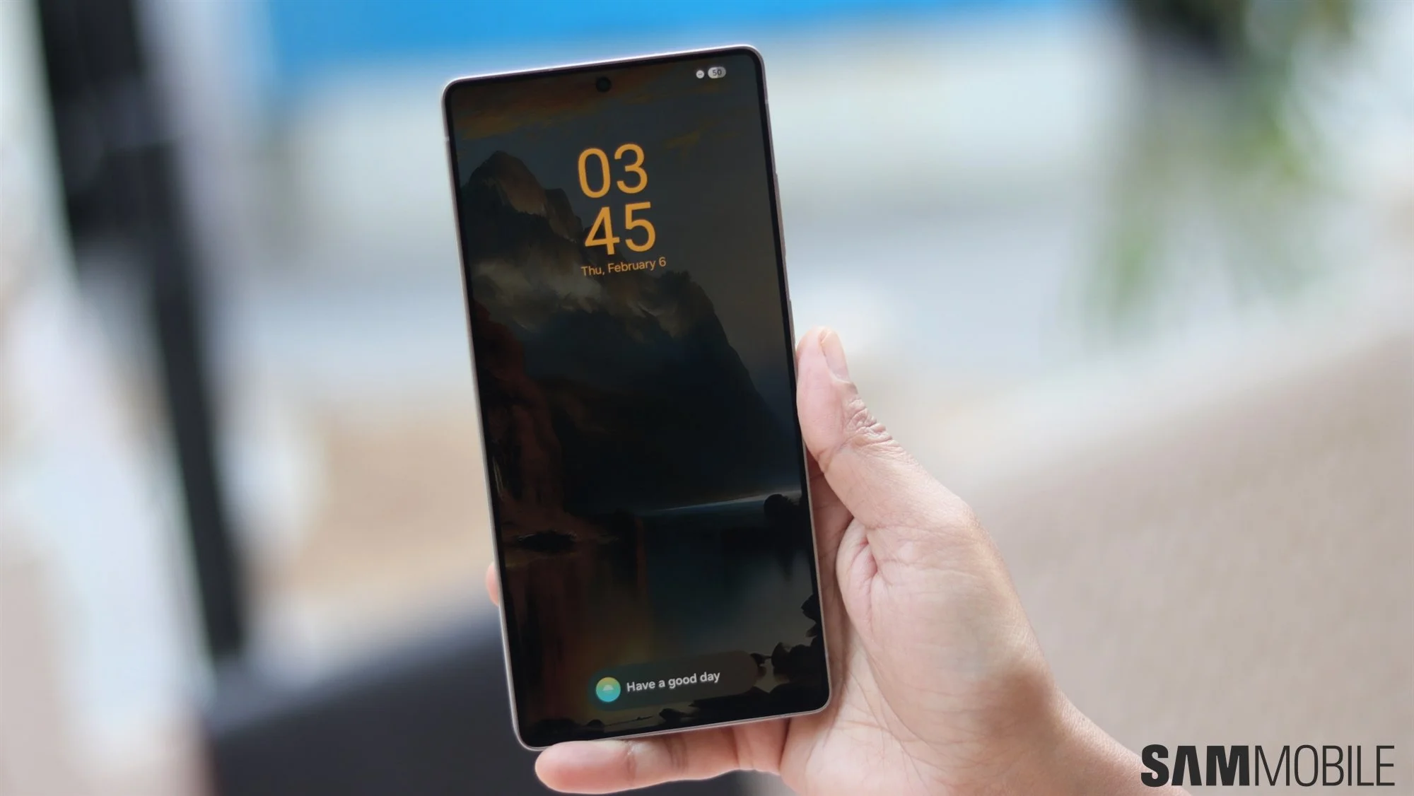 Samsung One UI 7 讓用戶從 AOD 控制媒體播放