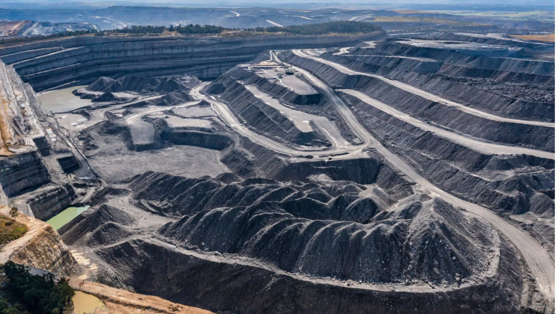 廢棄煤礦轉型為太陽能發電場的潛力分析