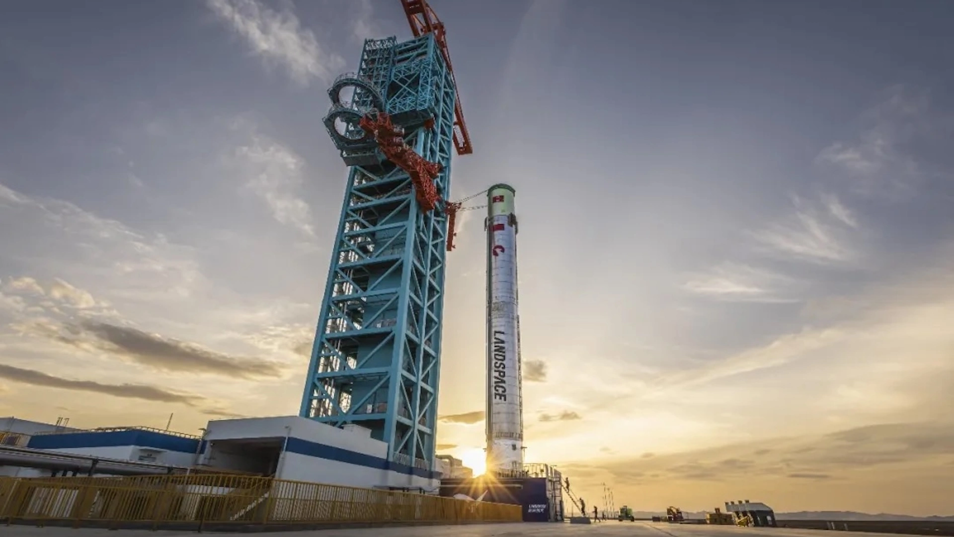 中國火箭初創公司進行九引擎可重用火箭靜態點火測試