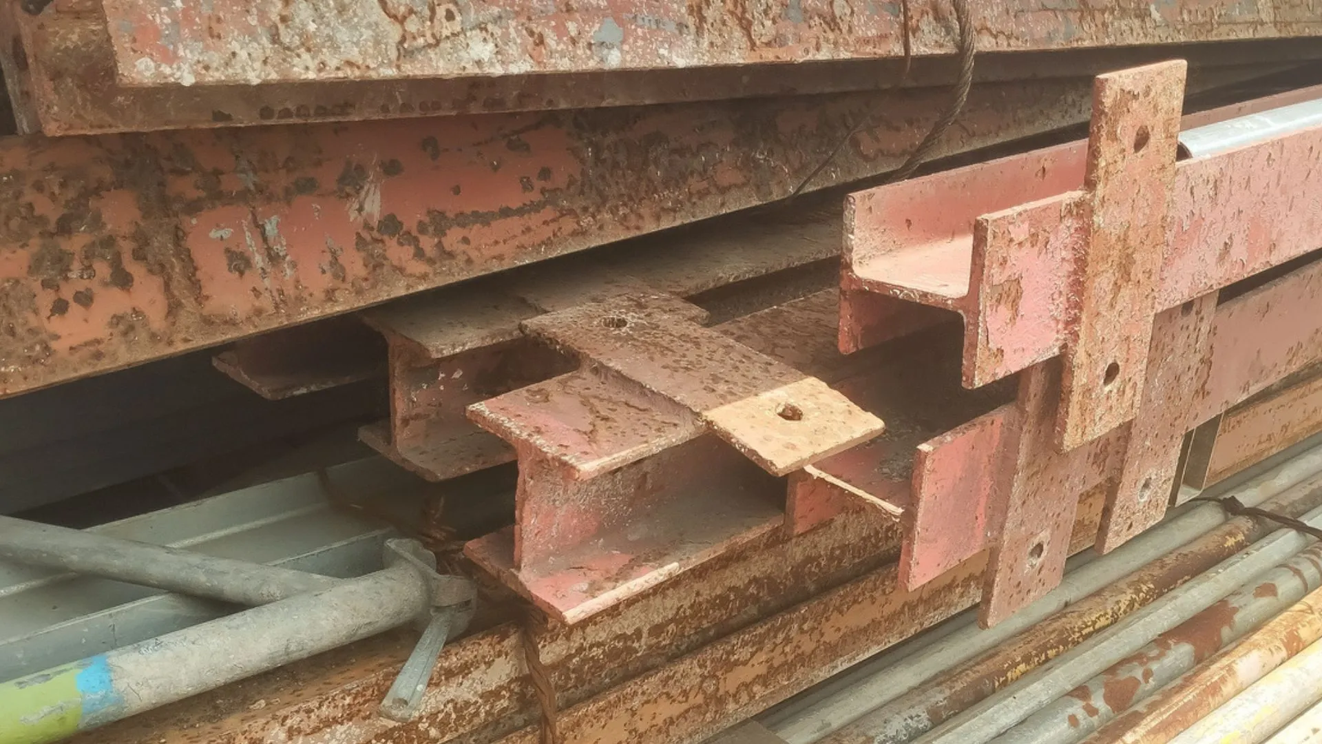 新型雙層塗層提供 99.6% 鐵材防腐保護