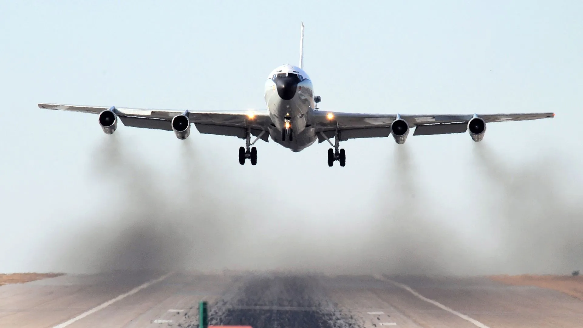 美國稀有核探測機出動應對伊朗-以色列衝突