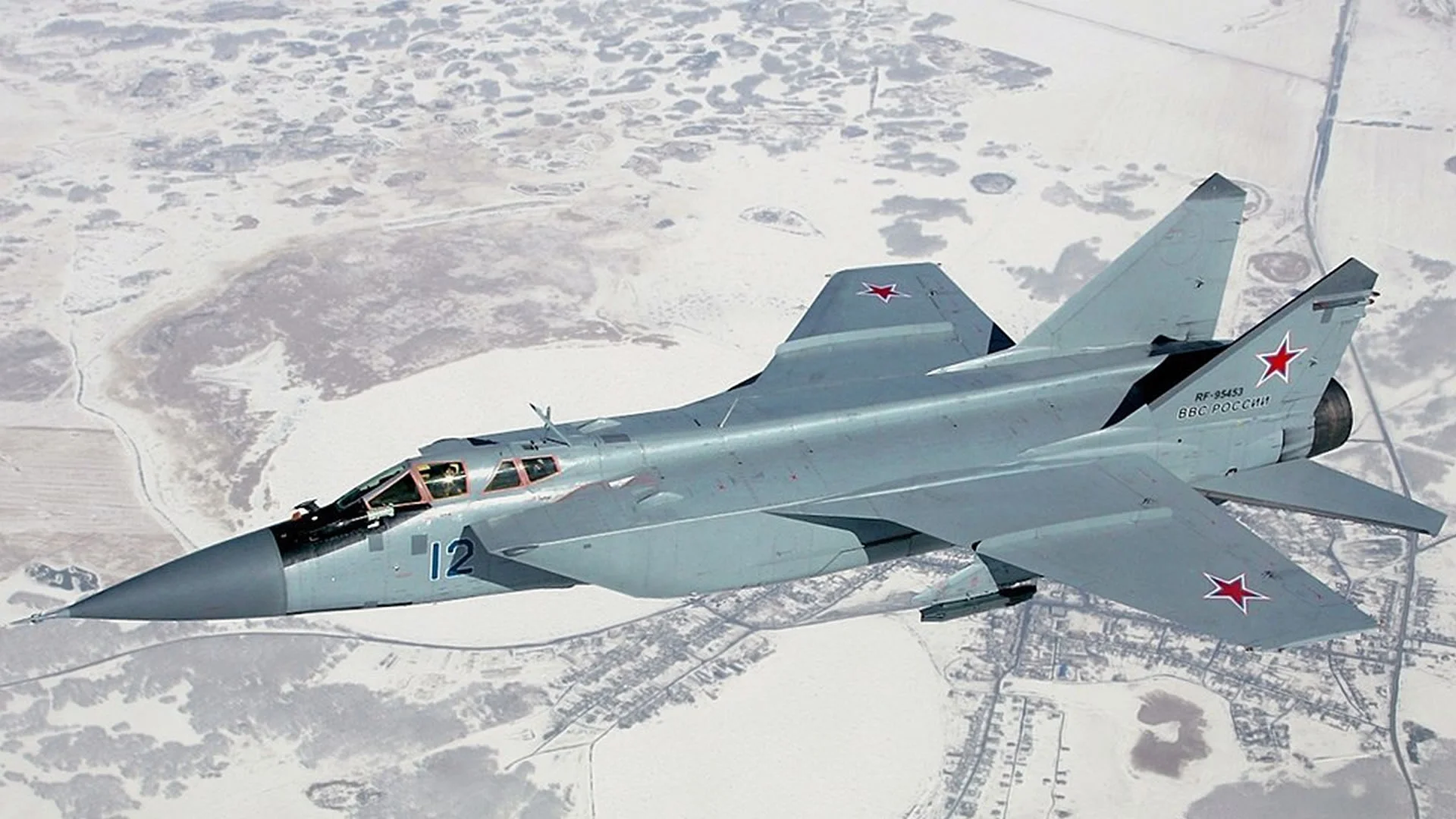 烏克蘭成功打擊俄羅斯空軍基地，摧毀超過 8,200 萬英鎊資產