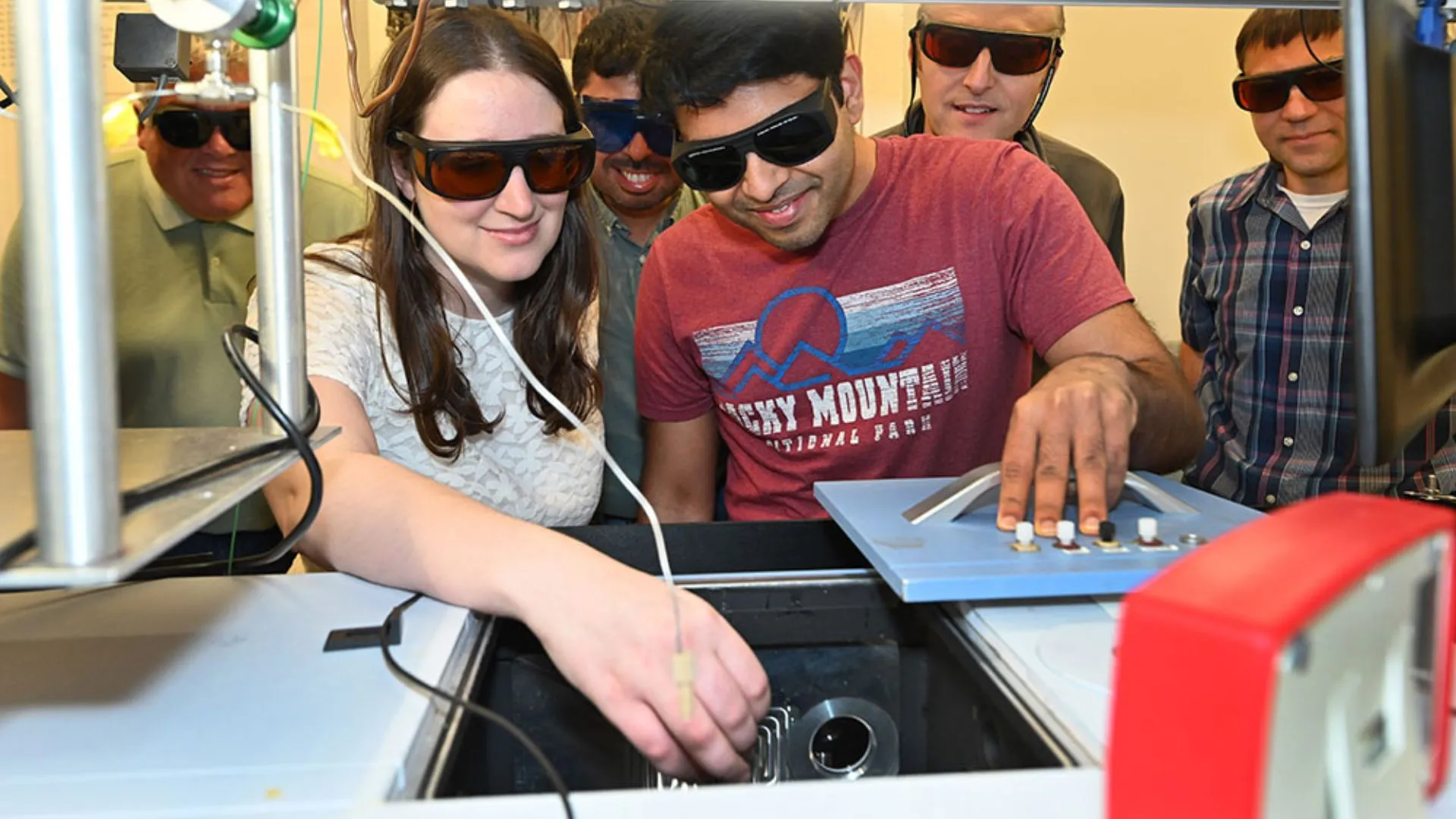 新型催化劑模仿光合作用將 CO2 精準轉化為有用化學品