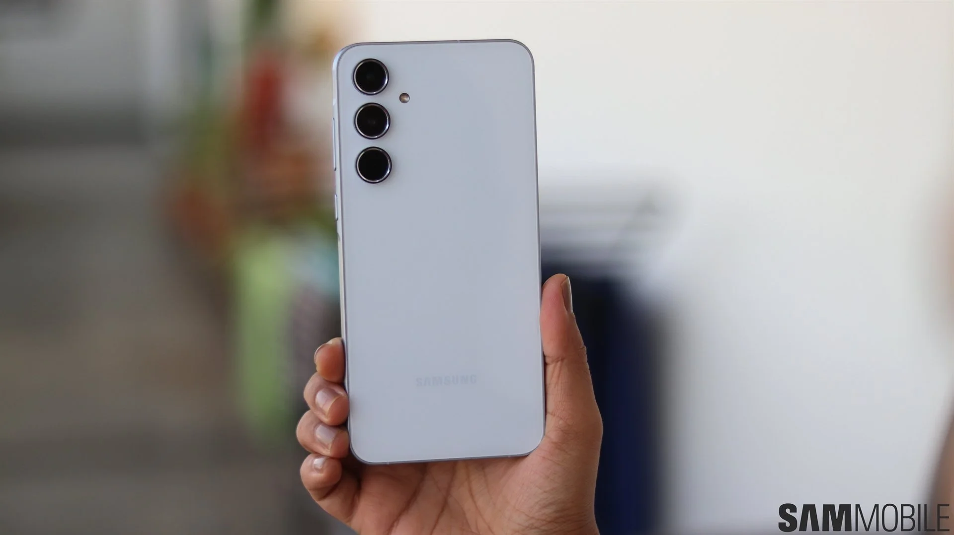 Samsung Galaxy A55 在線跑 Android 16 One UI 8 測試版本