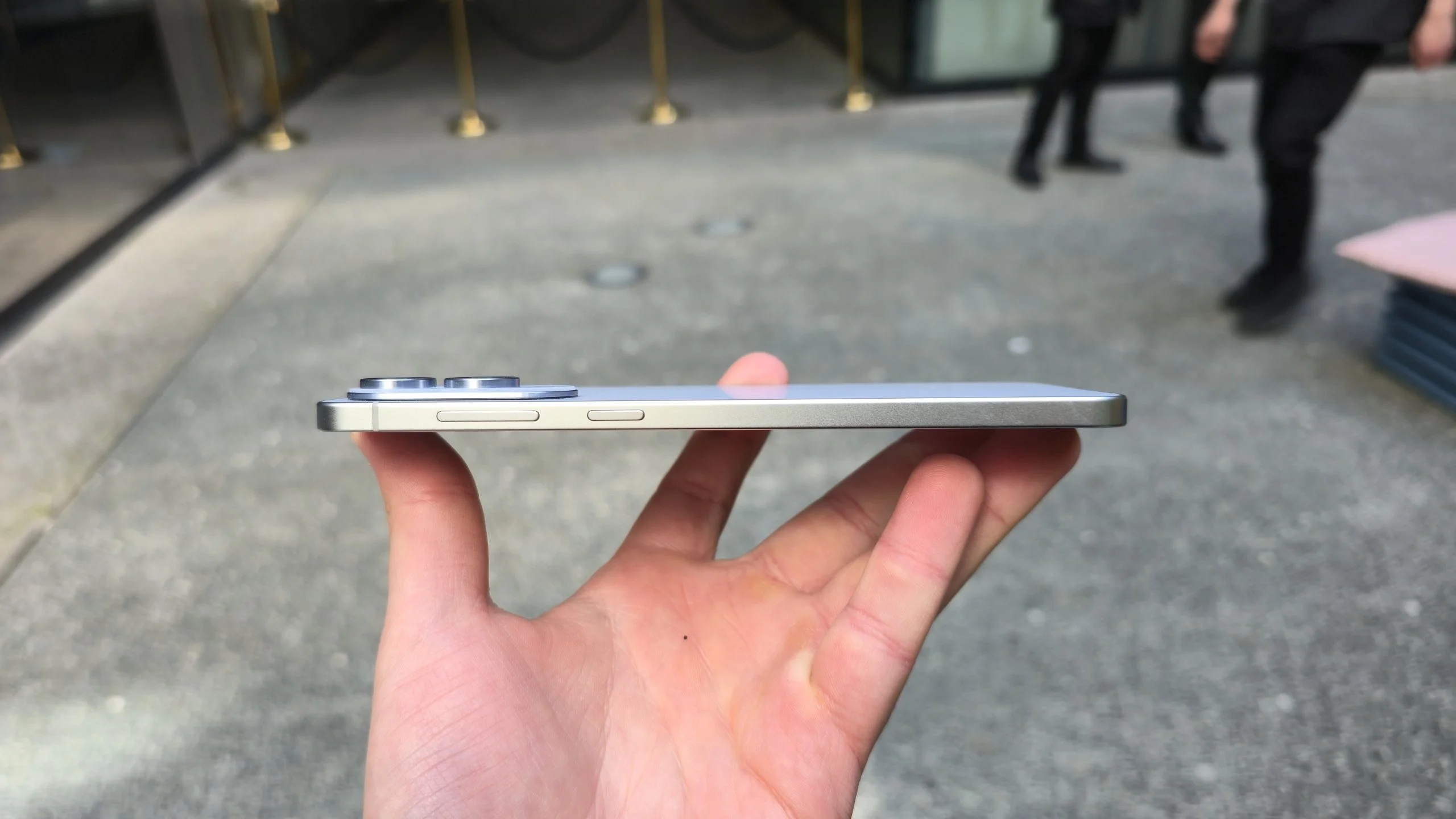 Galaxy S25 Edge 修理便利性評估：超薄設計並未影響維修難度