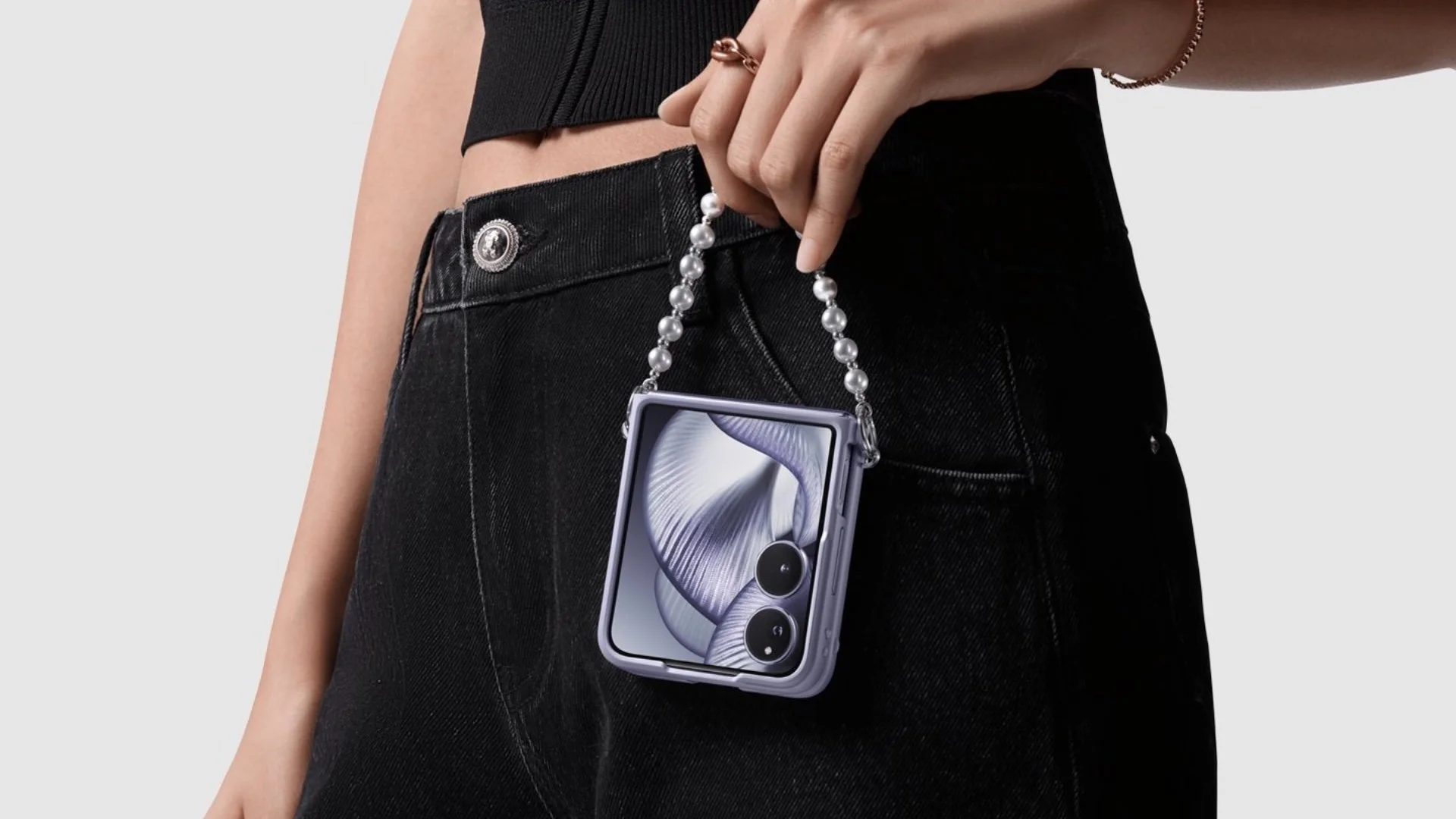 小米 MIX Flip 2 發佈，配備大電池但缺乏防水防塵功能