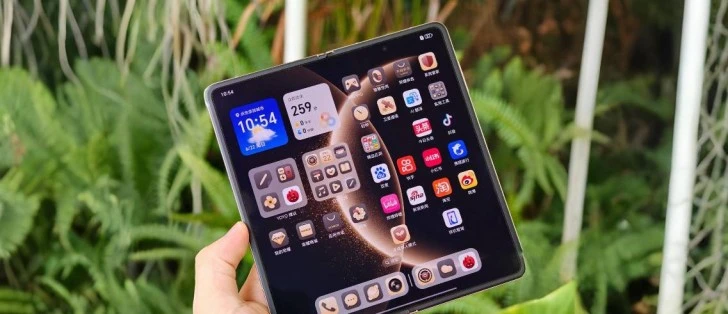 Honor Magic V5 薄型摺疊手機規格與實拍曝光