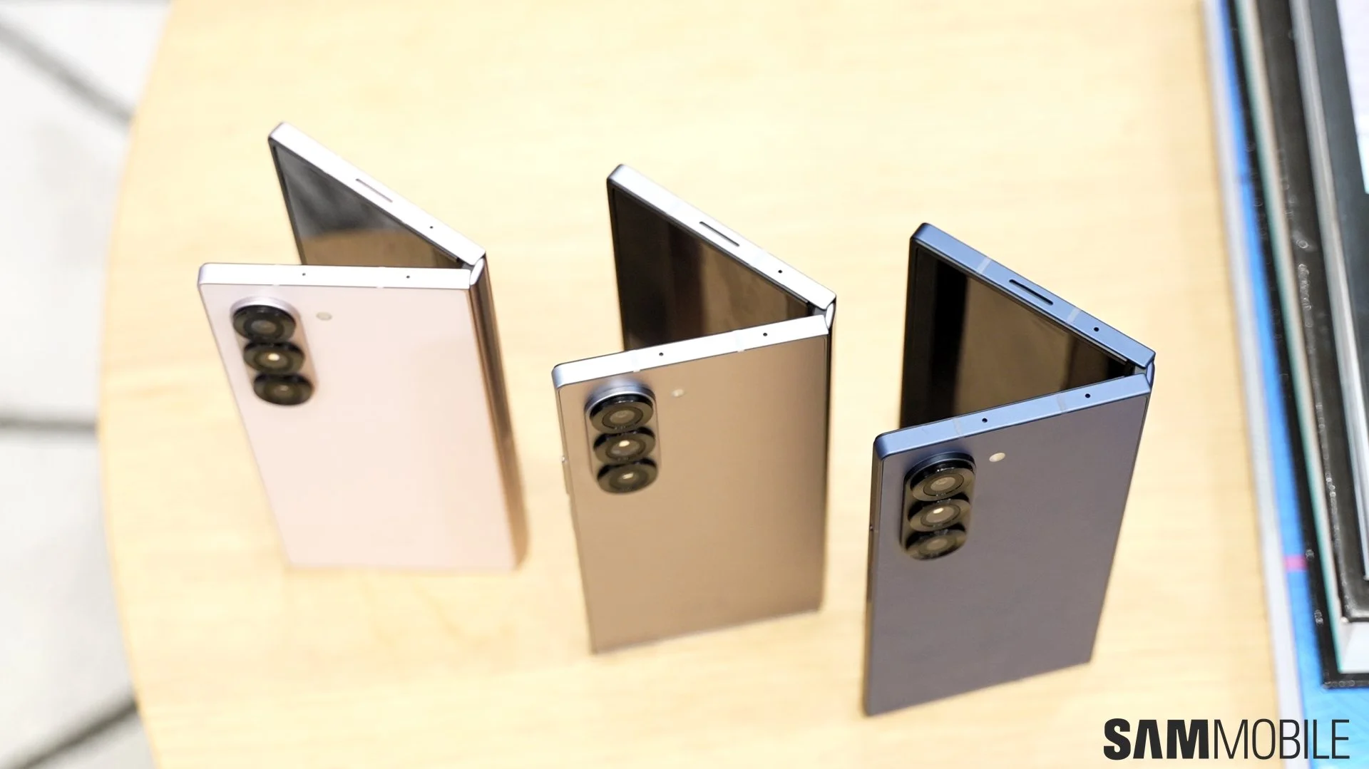 Galaxy Z Fold 8 可能在三方面優於首款摺疊 iPhone