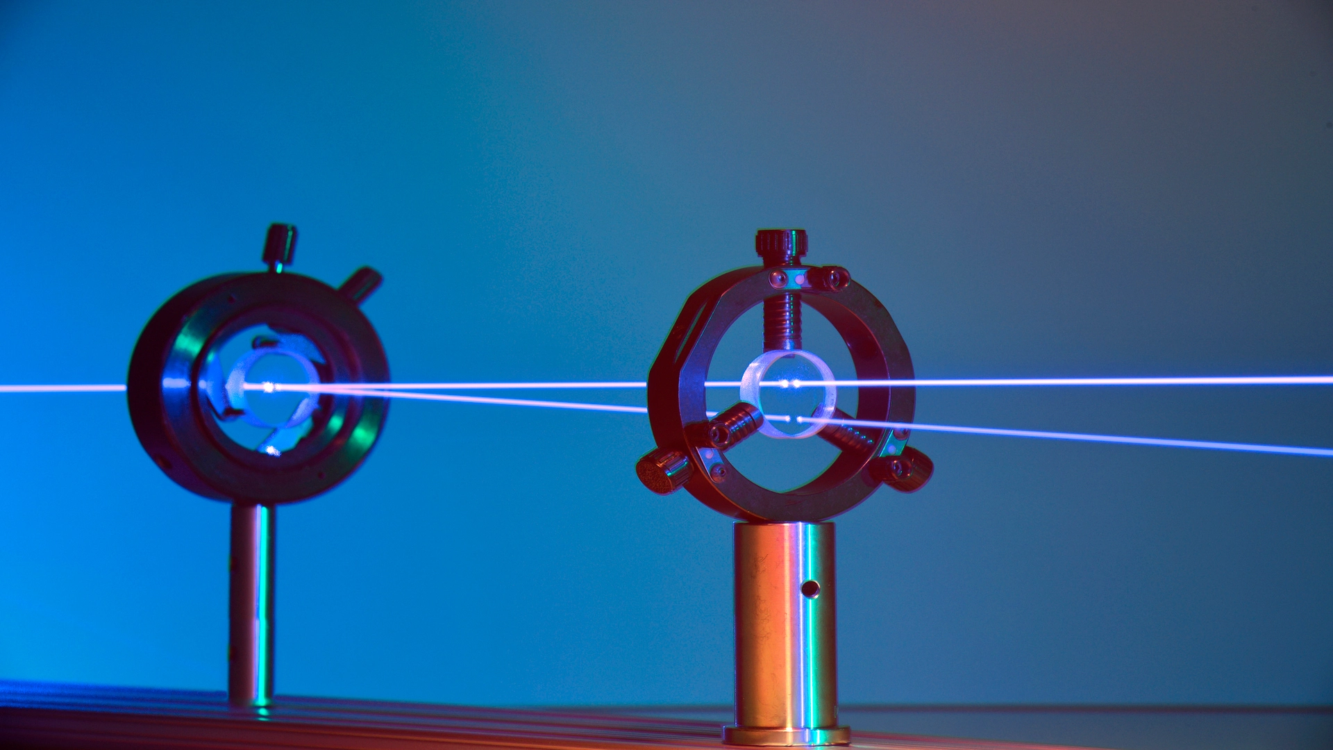 新型光子晶體激光器的設計突破與應用前景