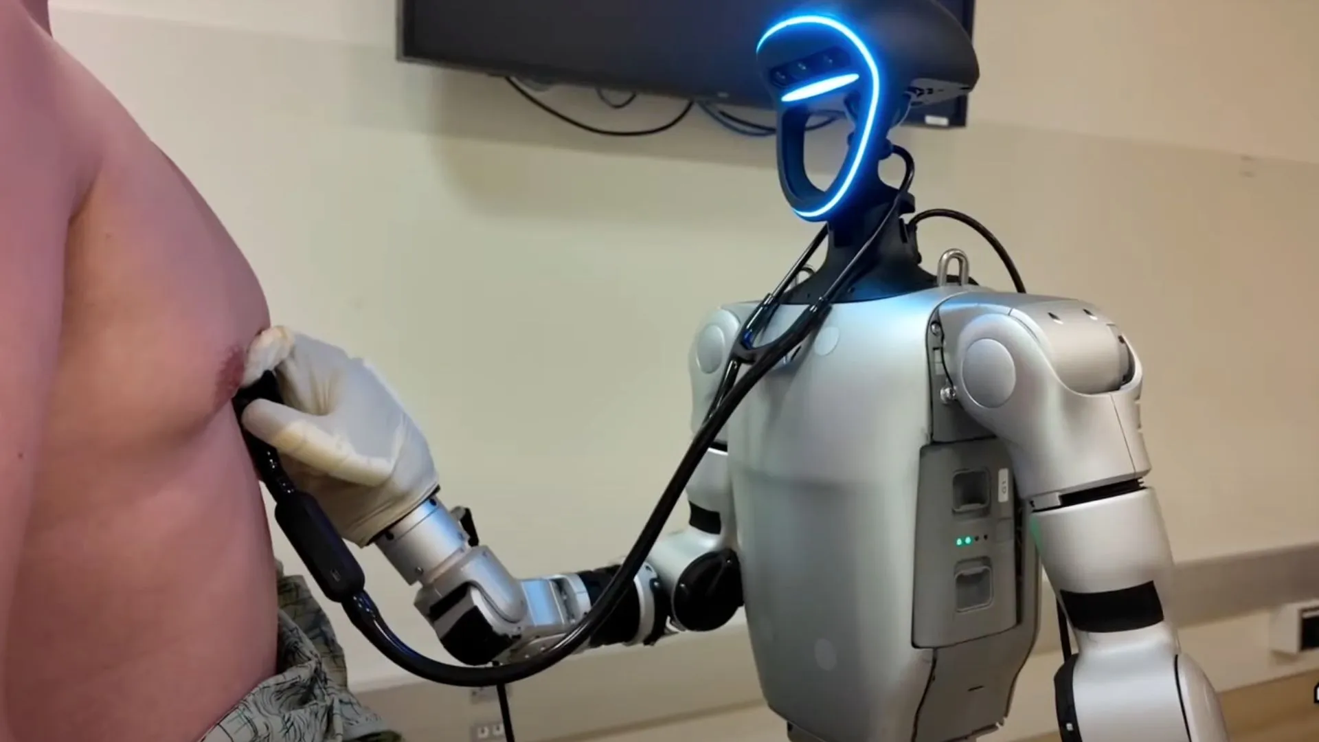 人形機器人於手術中的應用潛力