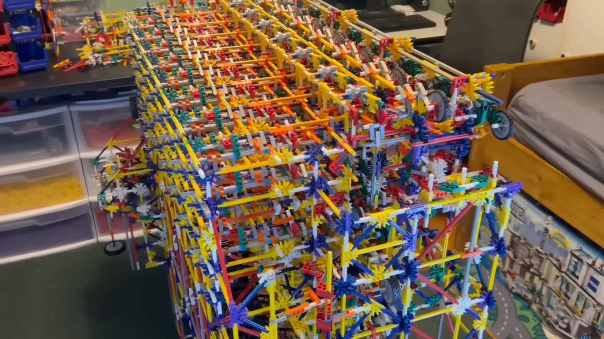 K’NEX 玩具變身為可運作的 8 位元機械電腦