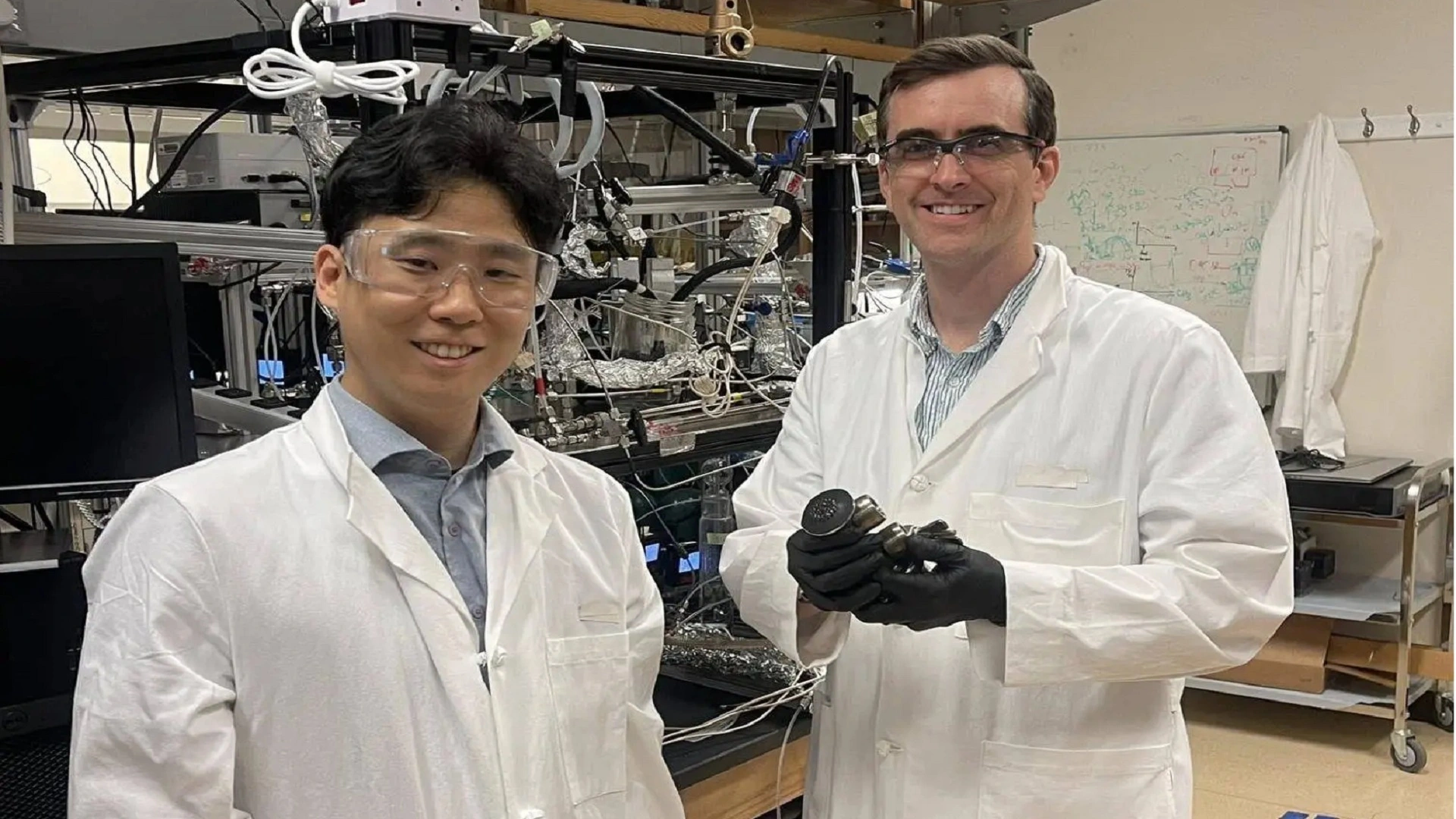 新技術利用冷空氣與常見材料高效捕捉 CO₂