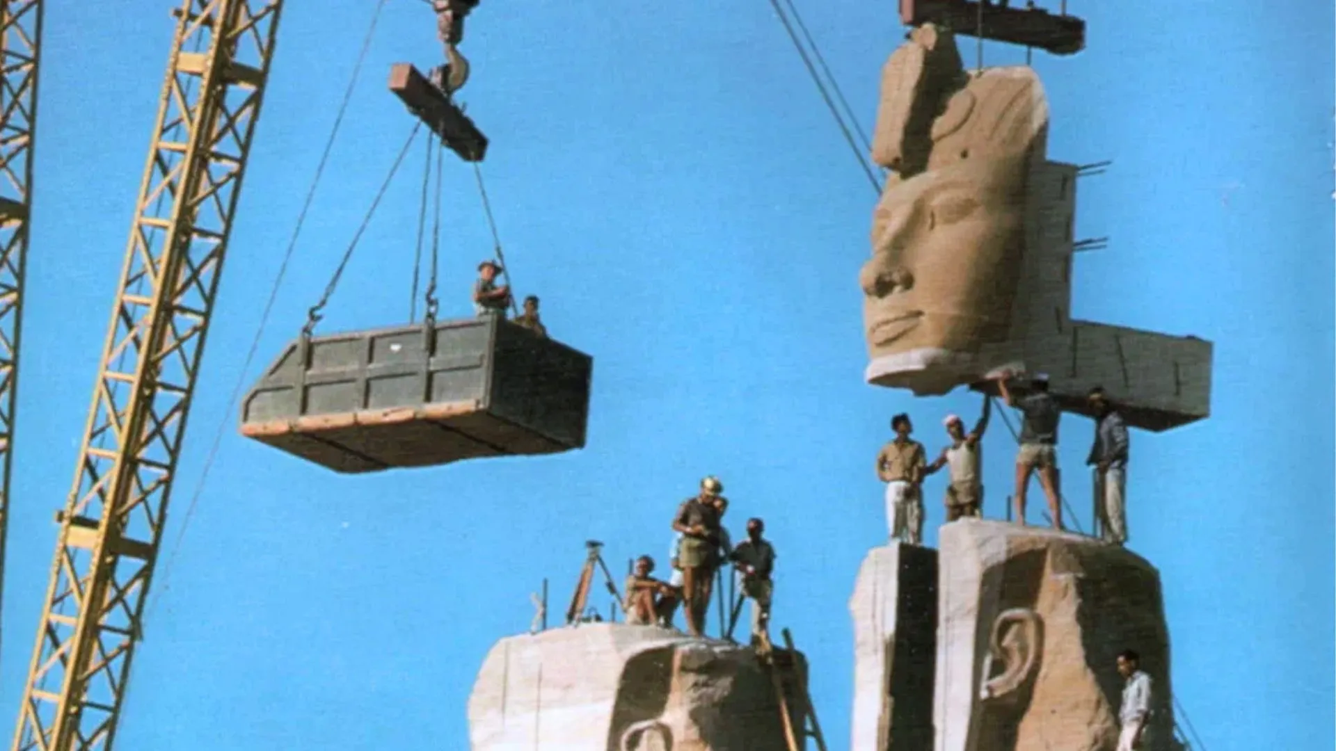 拯救阿布辛貝爾：265,000 噸寺廟的複雜考古救援