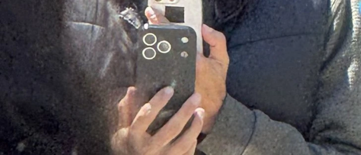 Apple iPhone 17 Pro 現身街頭