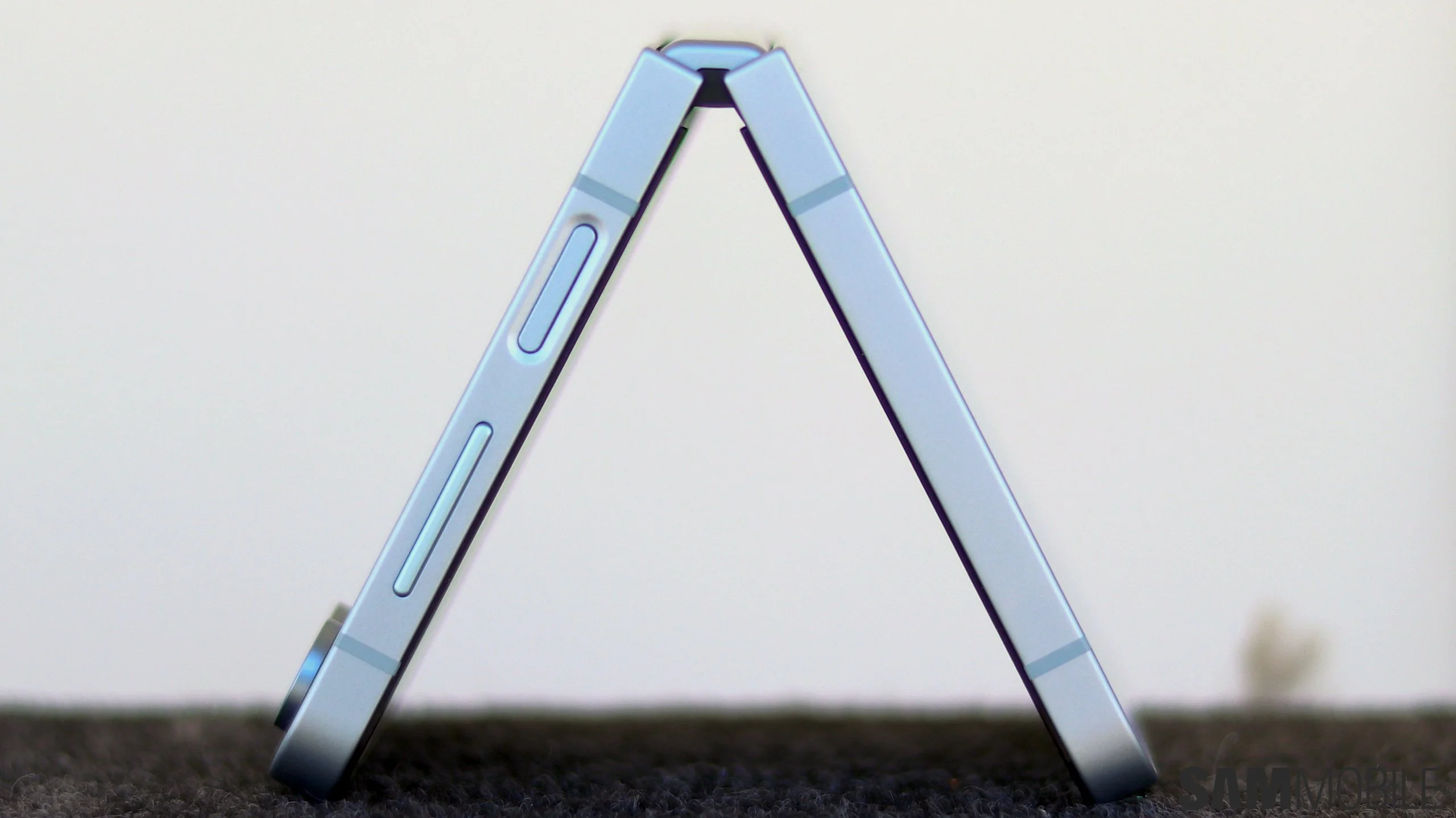 Galaxy Z Flip 7 FE 基本規格及 Exynos 2400 性能評測