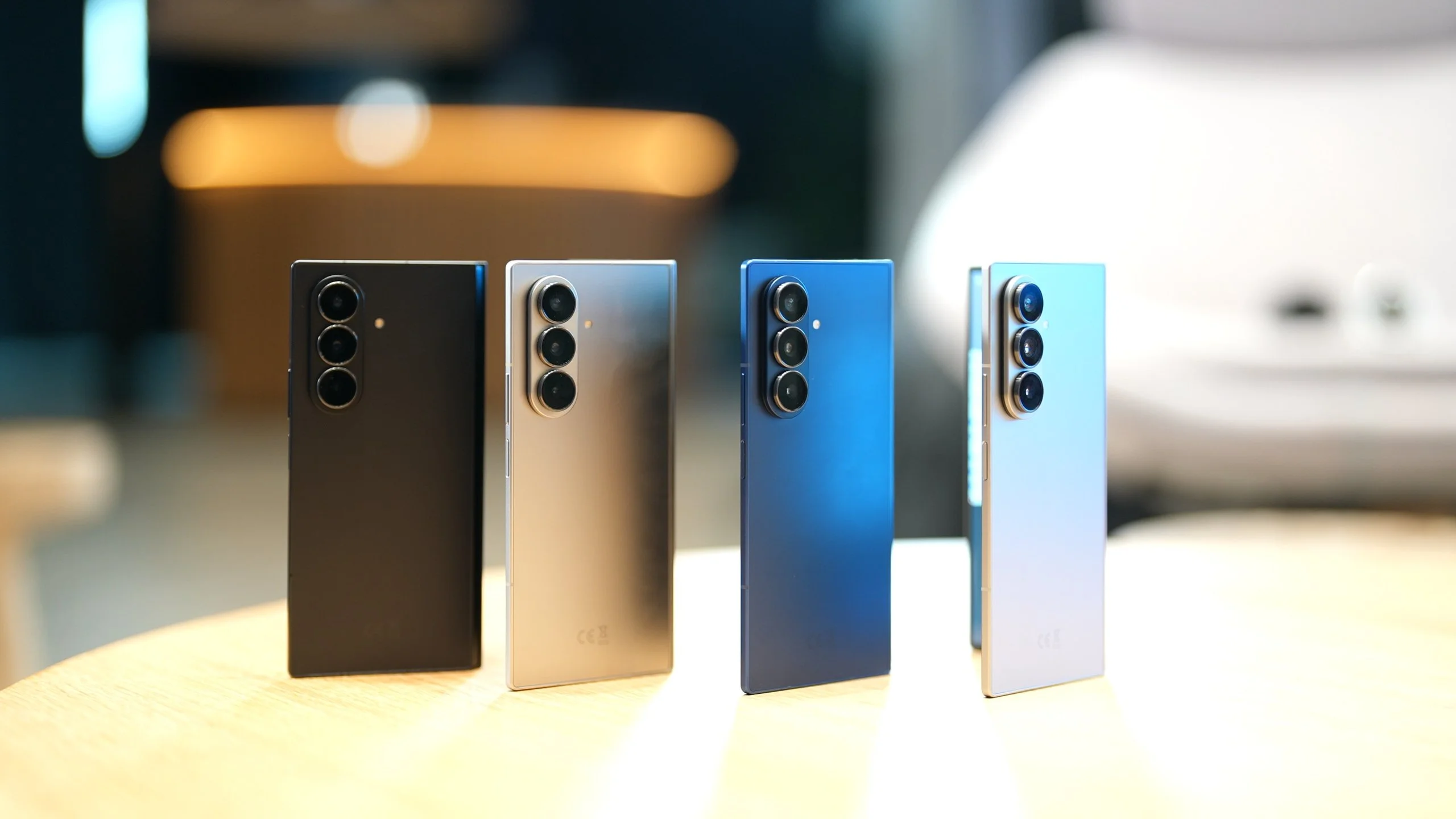 Samsung Galaxy Z Fold 7 正式公開：增強耐用性採用 Gorilla Glass Ceramic 2