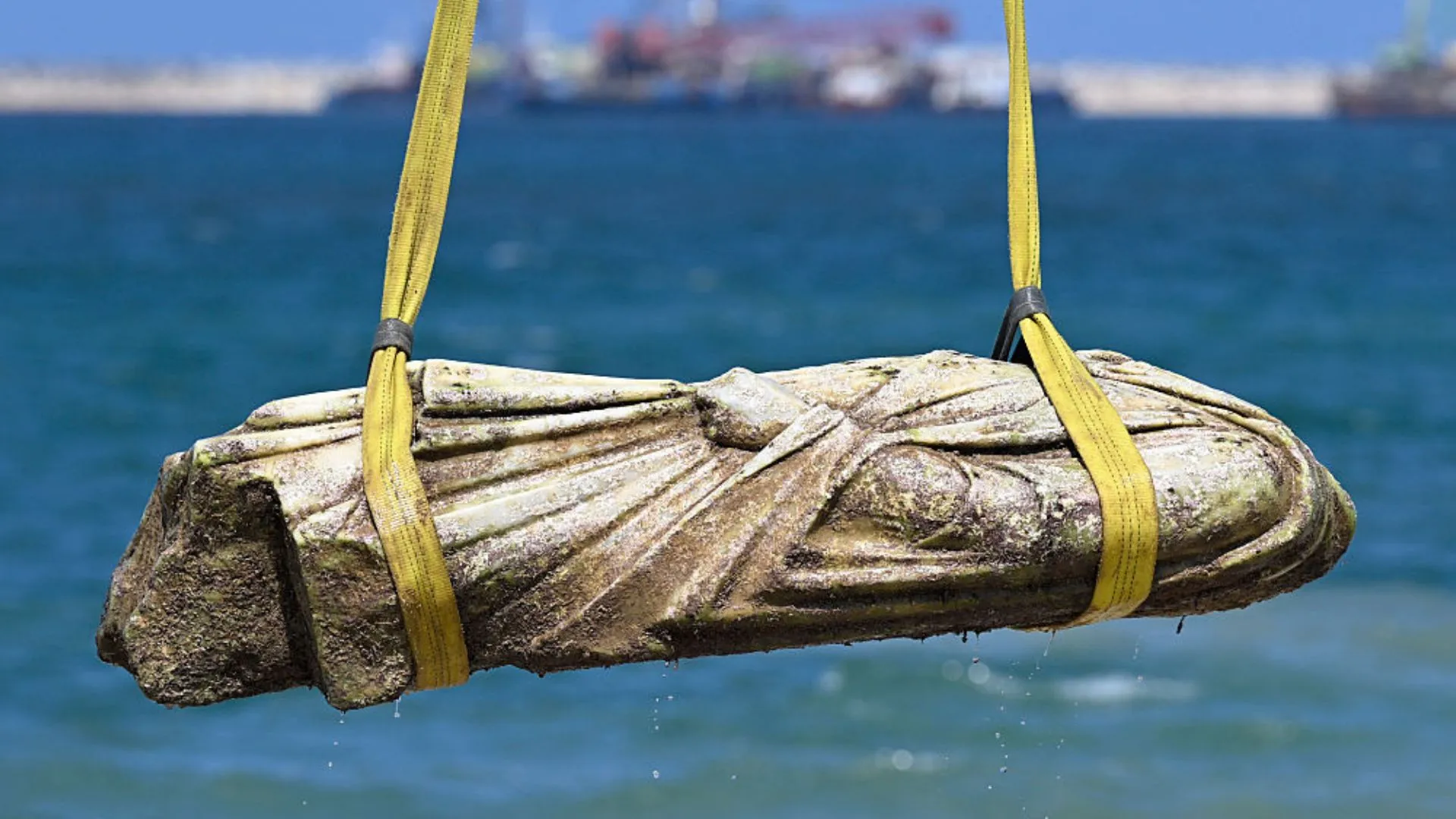 埃及從深海打撈出 2,000 年歷史的沉沒城市文物