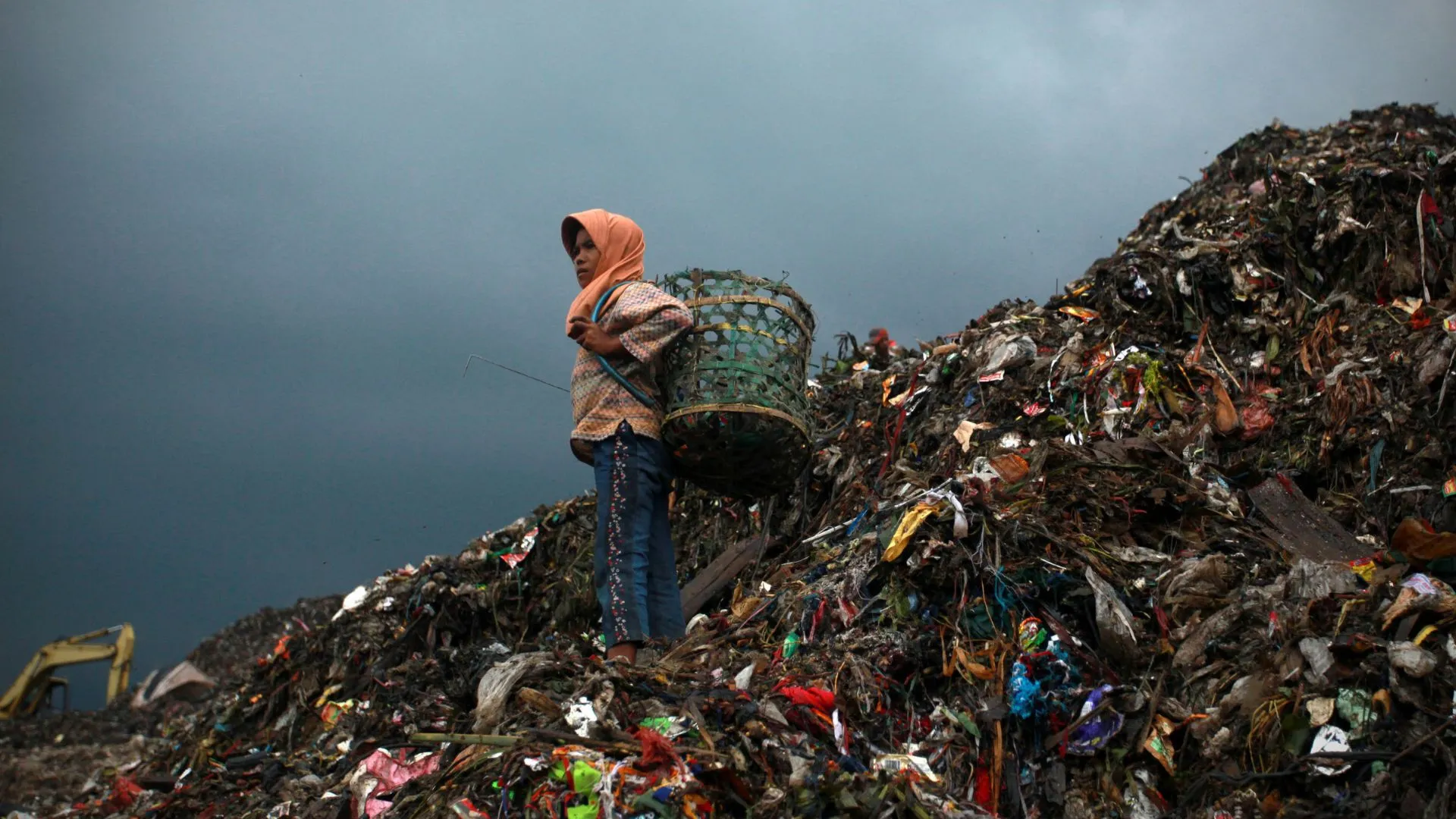 全球塑膠對健康造成每年 1.5 兆美元損失的報告