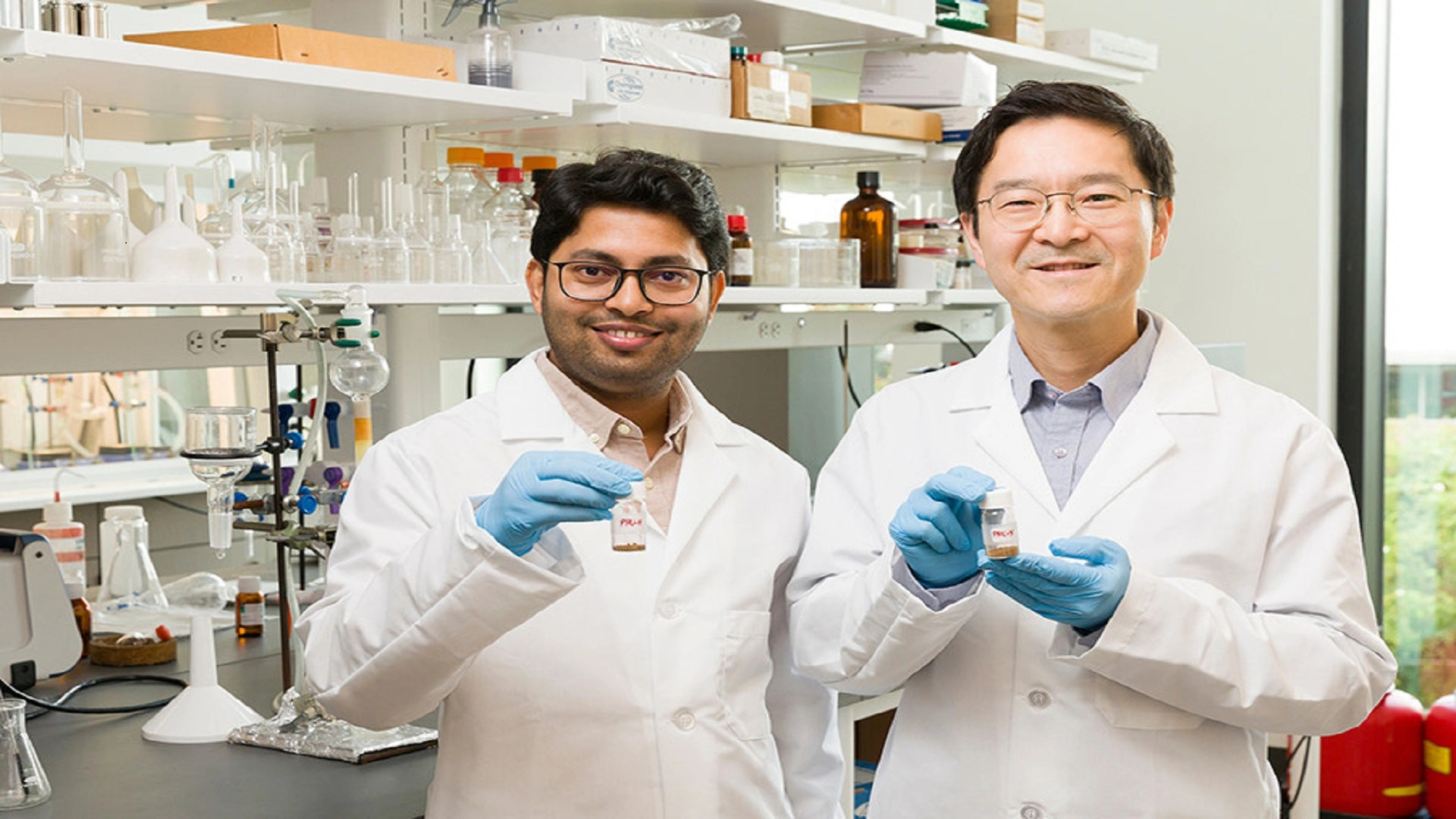 植物與捕獲二氧化碳製造環保塑料的科學探索