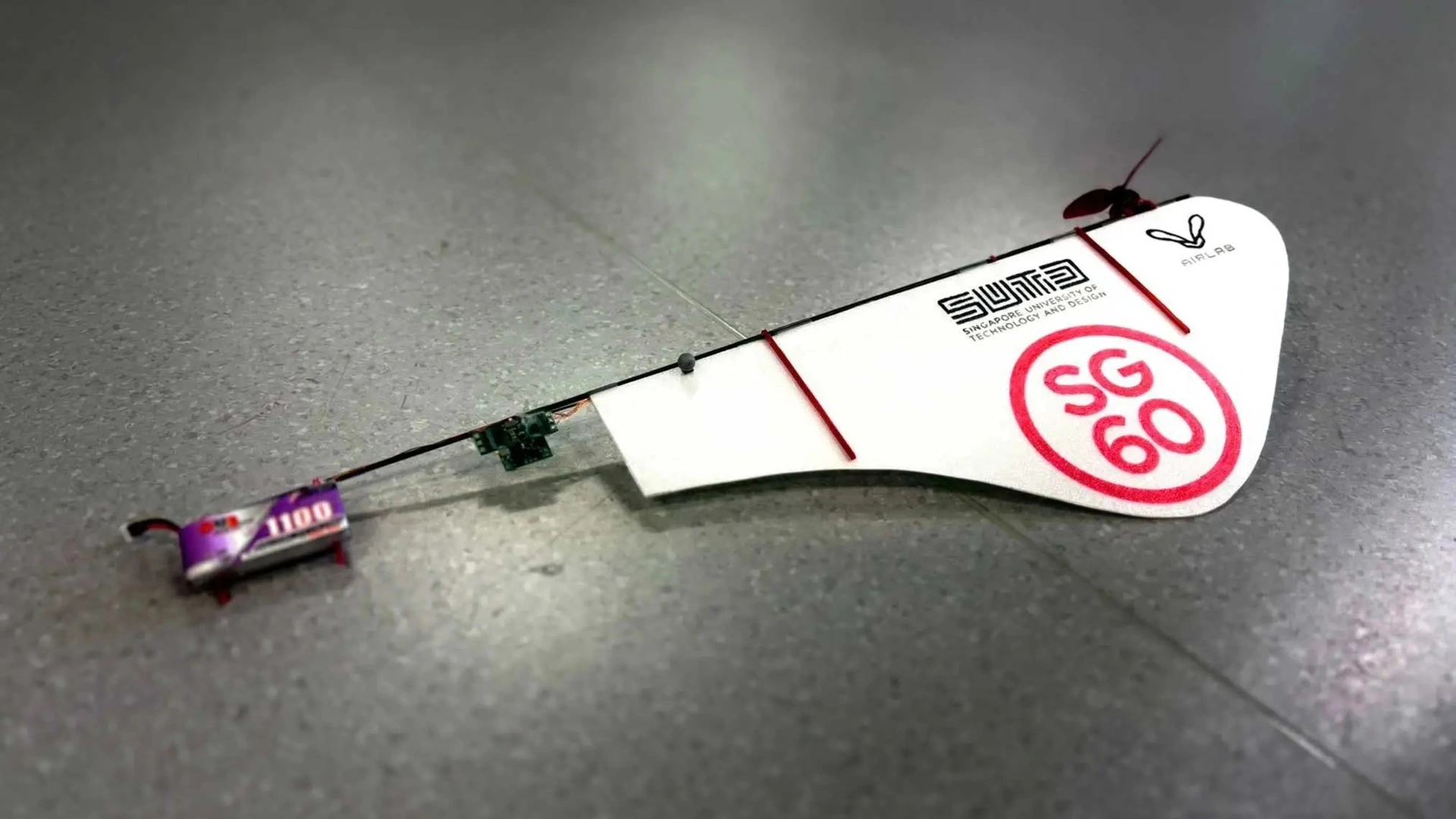 以小楓種子為靈感的無人機單旋翼飛行時間達 26 分鐘