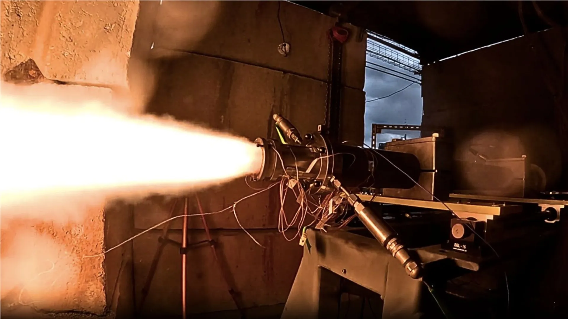 美國公司固體火箭發動機穩定性測試結果