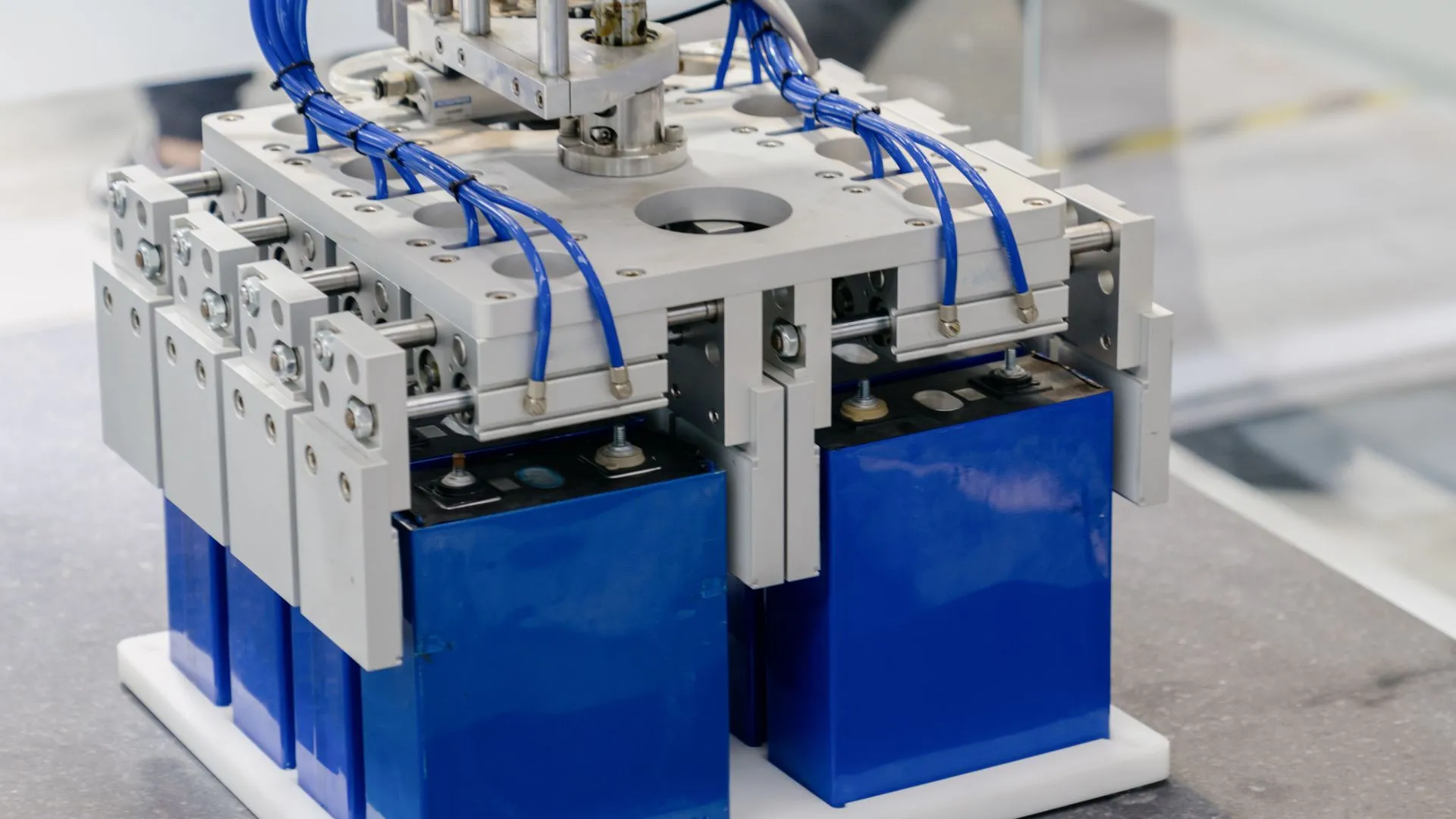 美國實驗室為電動車電池提供延長壽命的「藥方」