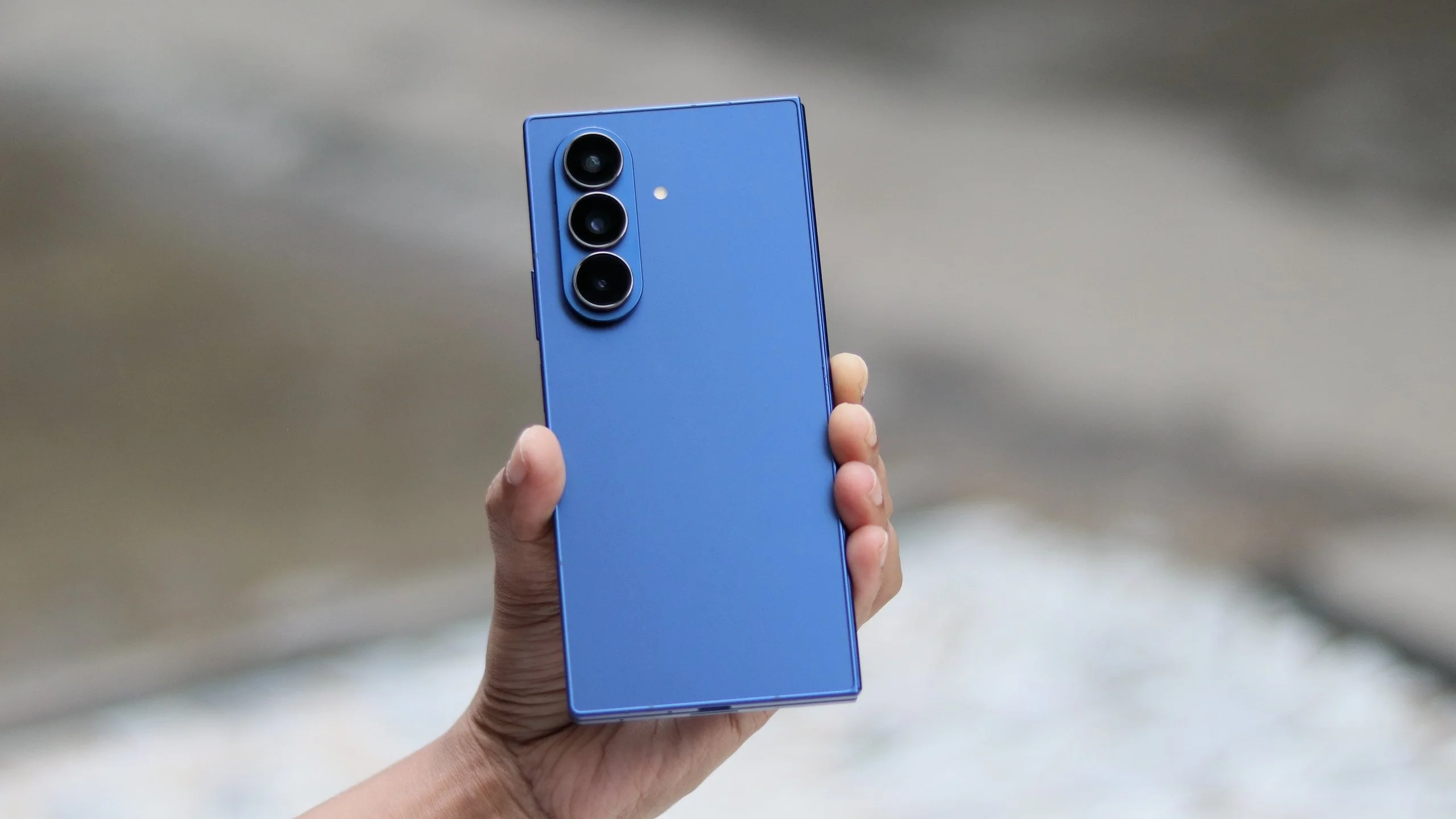 Samsung Galaxy Z Fold 銷售持續增長面對激烈競爭