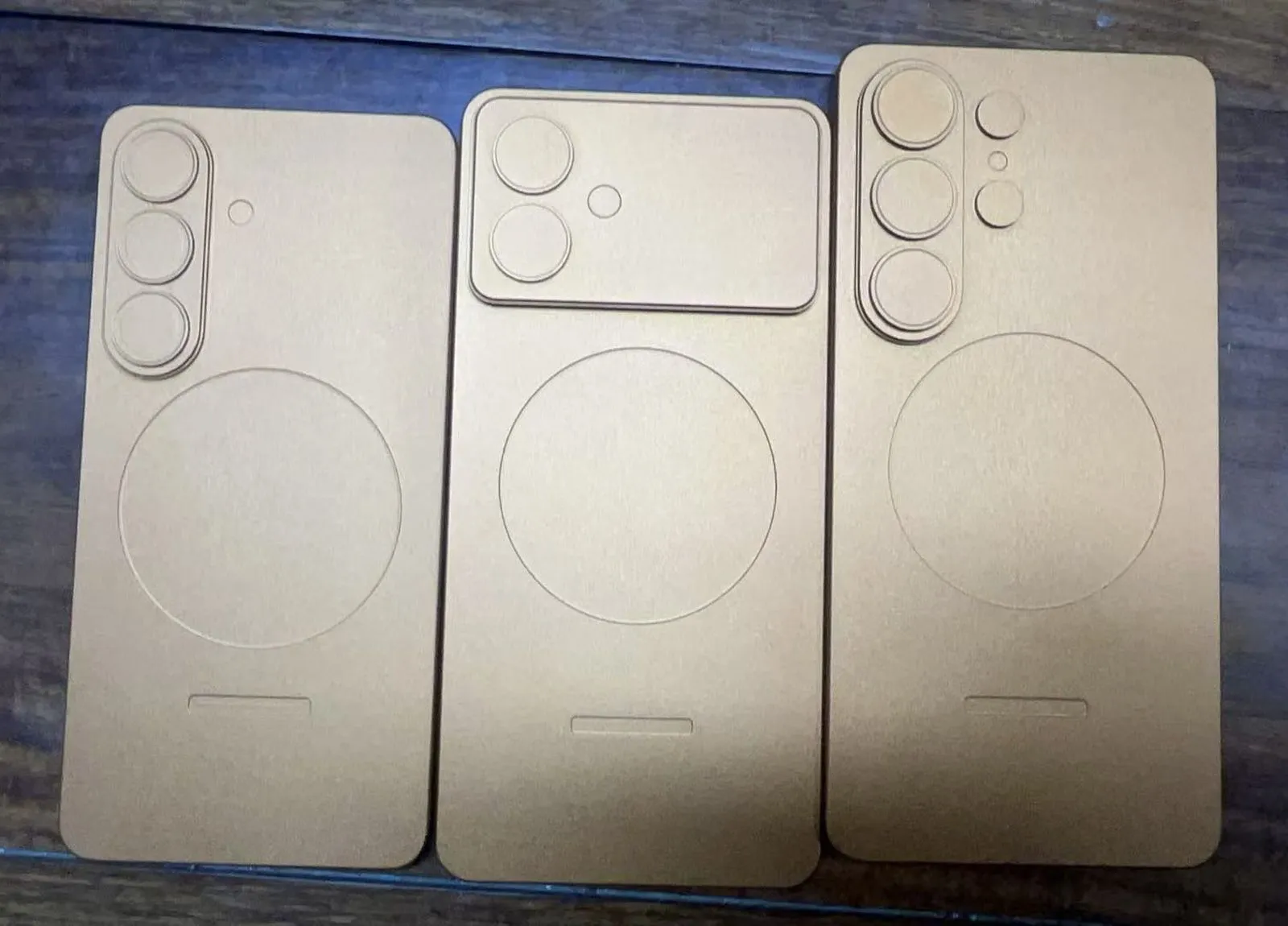 Samsung Galaxy S26 系列設計或受 iPhone 17 影響