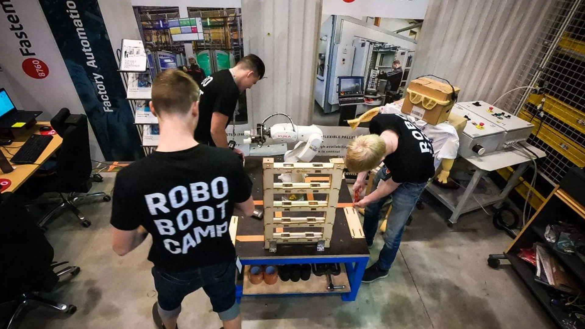 中國計劃建立機器人訓練營以培育下一代人形機器人