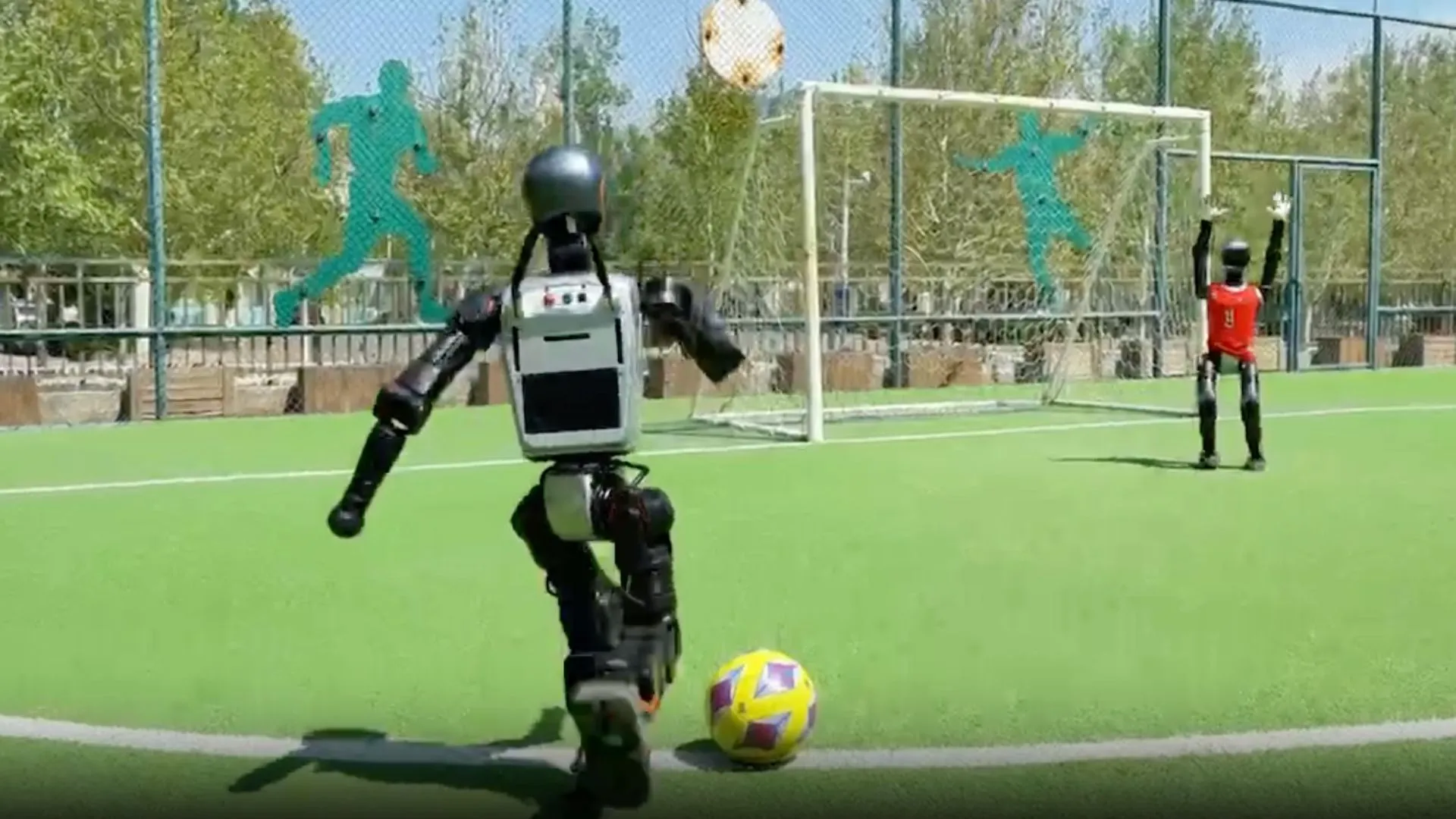 人形機械人面對 AI 爆發性增長的數據短缺問題