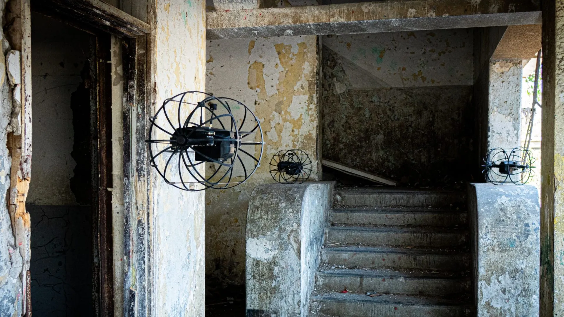 Robotican 發佈可滾動飛行的網格狀無人機