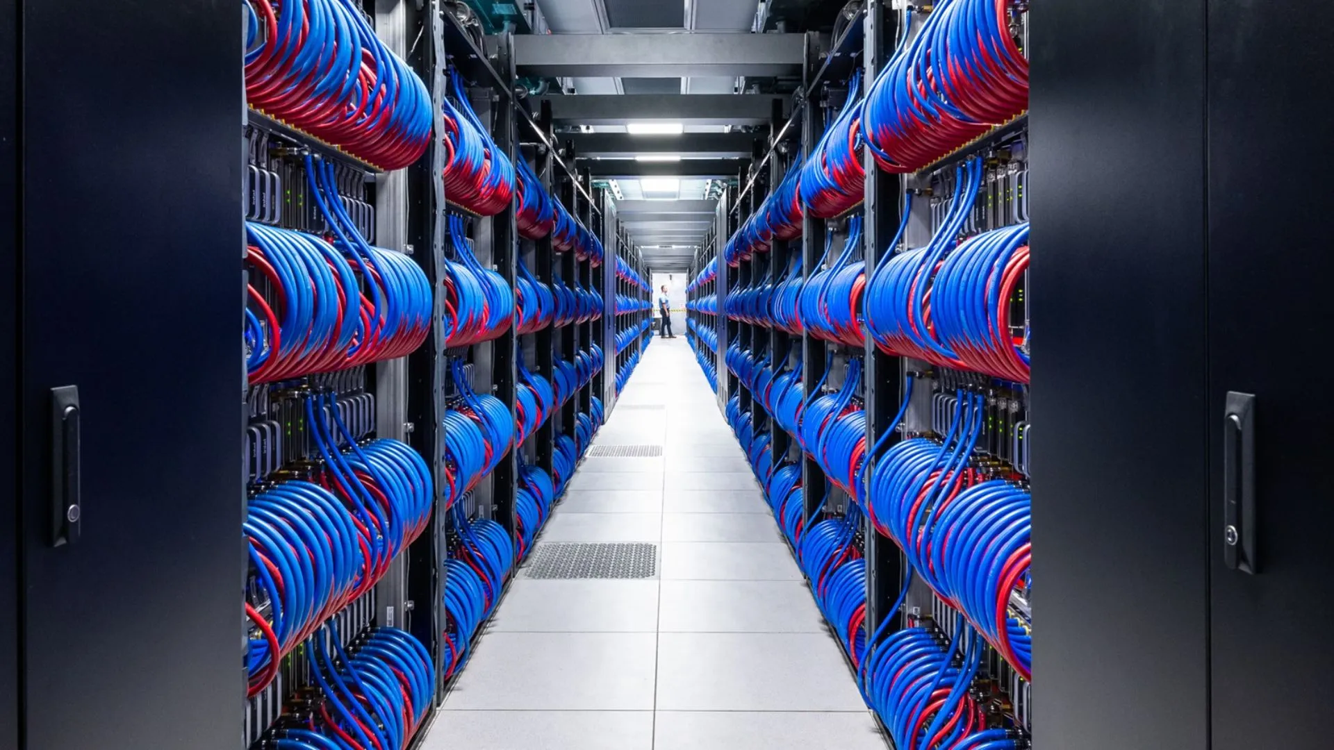 超級計算機提升 X 光亮度 500 倍以促進電池研究