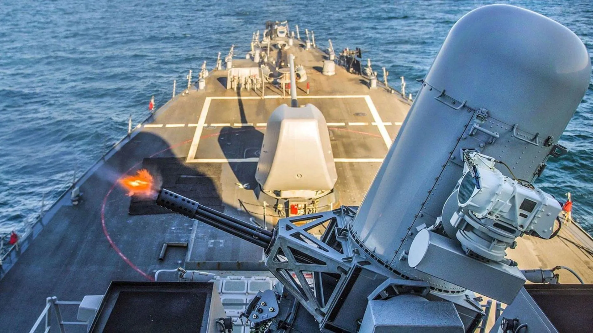 美國海軍艦艇將配備 13,600 磅機器人炮，每秒發射 75 顆子彈