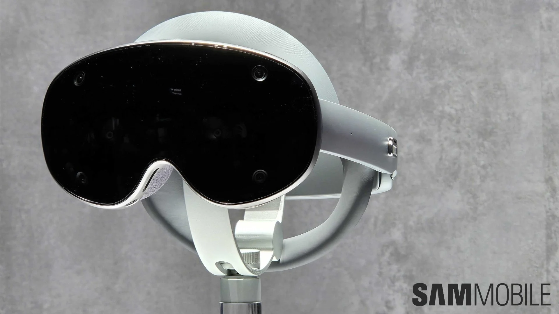 Samsung XR 耳機及 Galaxy TriFold 發佈詳情洩露