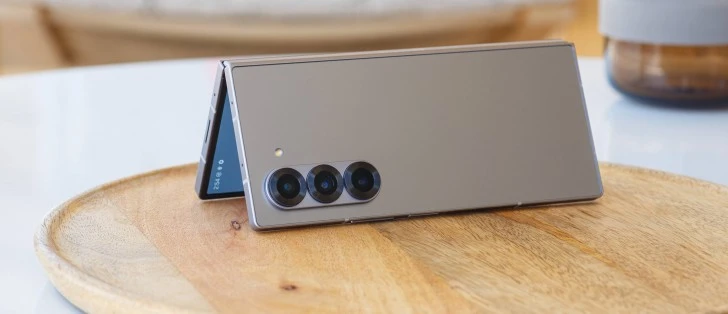 Samsung Galaxy Z Fold6 和 Galaxy Z Flip6 獲得 One UI 8 穩定版更新