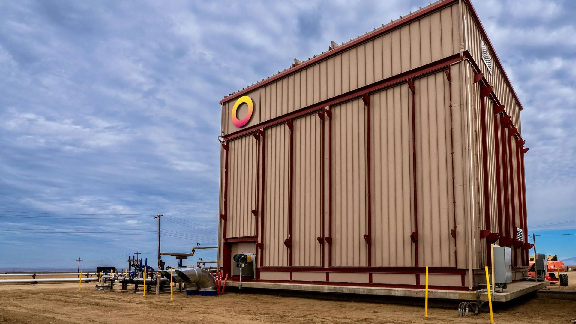 Rondo Energy 正式啟用全球最大工業熱電池，利用磚塊與太陽能運行