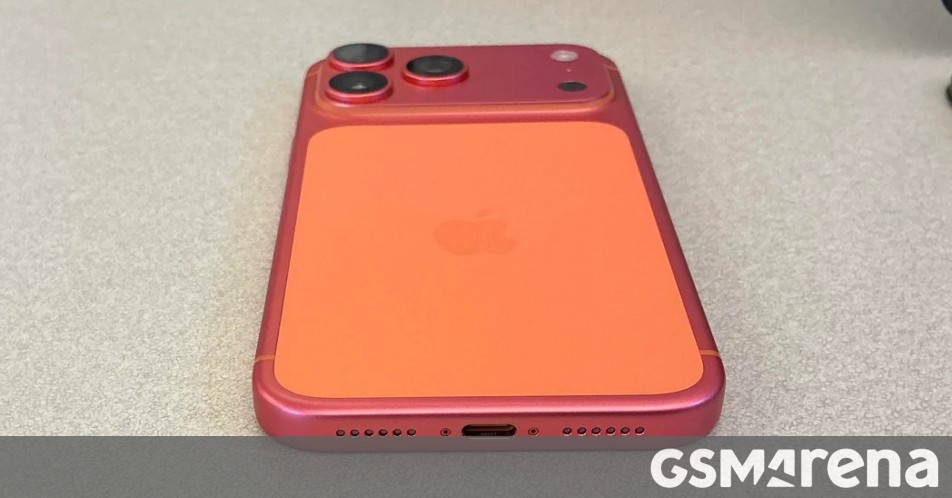 iPhone 17 Pro 用戶遇到脫色問題