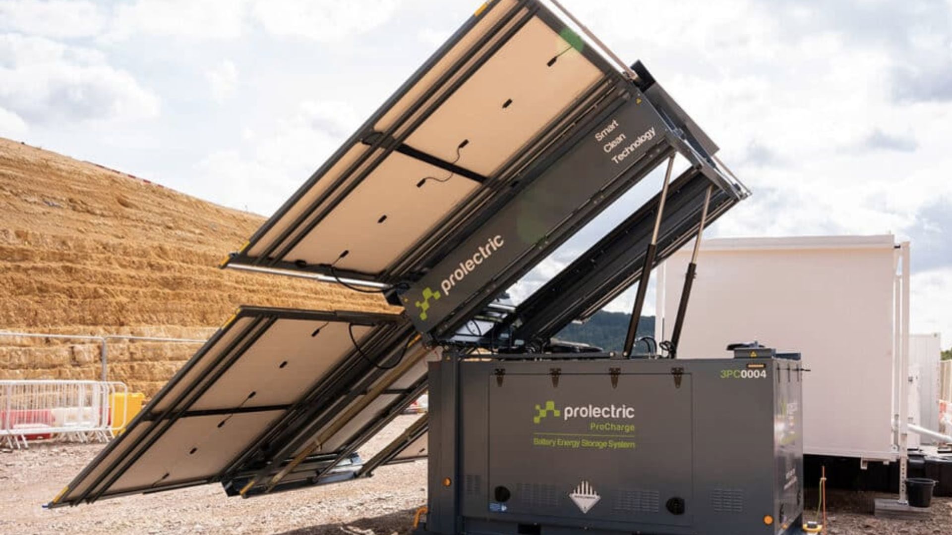 Bristol 公司推出高效能太陽能電池儲能系統取代工地發電機