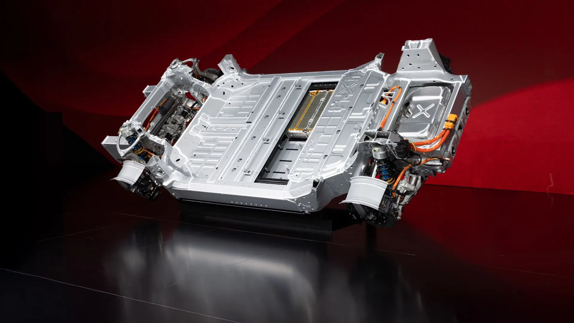 Ferrari 發佈超過 1,000 匹馬力的電動車技術