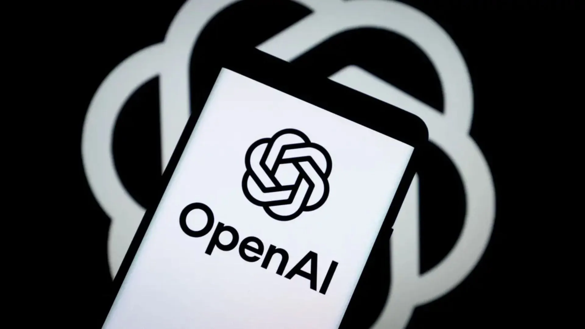 OpenAI 將於 12 月啟用 ChatGPT 成人內容模式