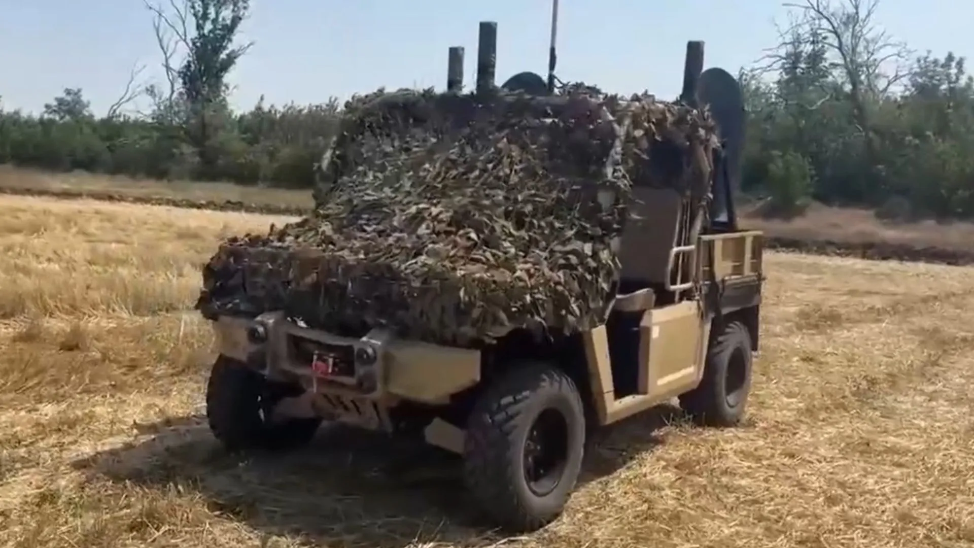 俄羅斯將中國「高爾夫球車」改造成遙控戰爭機器人