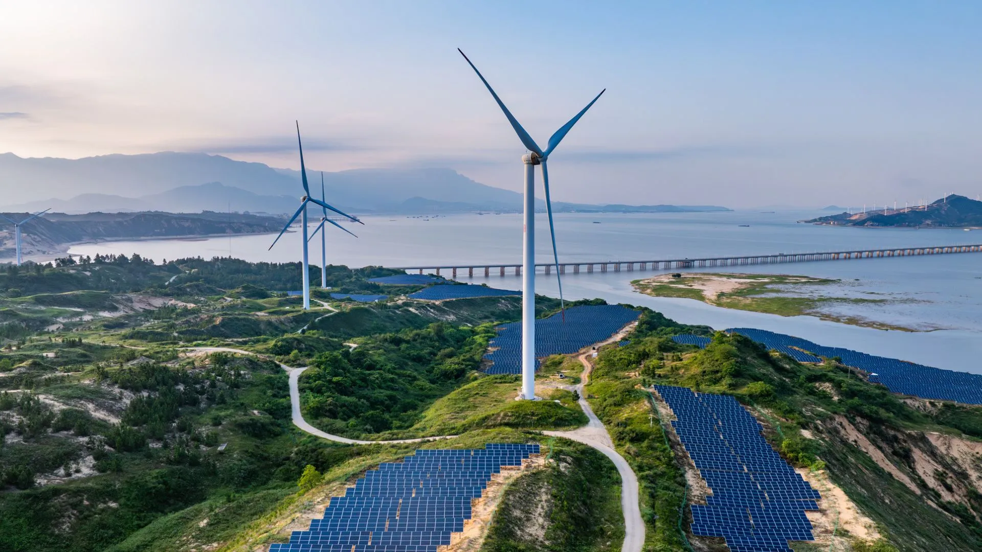 可再生能源達成新里程碑：太陽能與風能超越煤炭