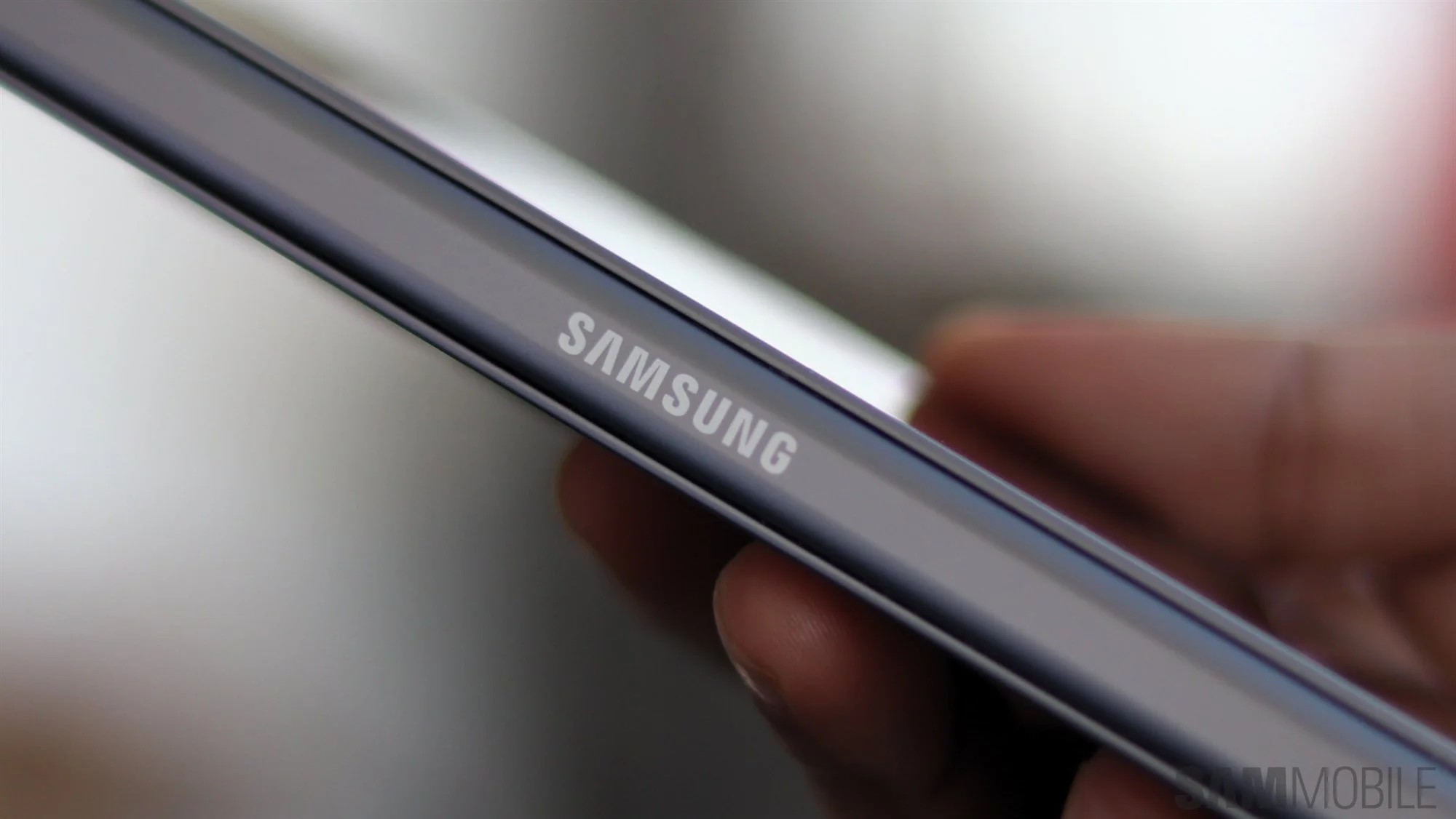 Samsung Galaxy Z TriFold 專利曝光：三顆電池及超大顯示屏